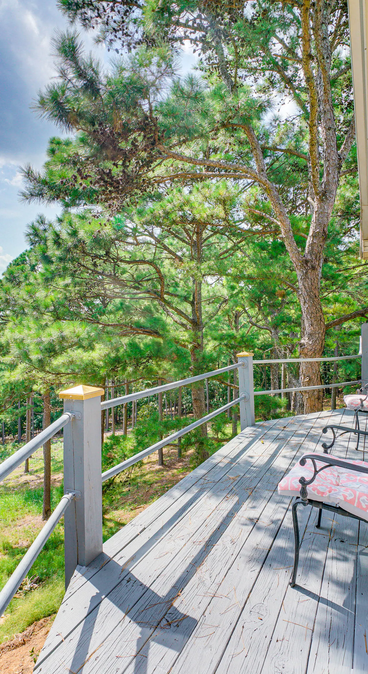 Broken Bow Escape w/ Mountain Views & Pool Access!
