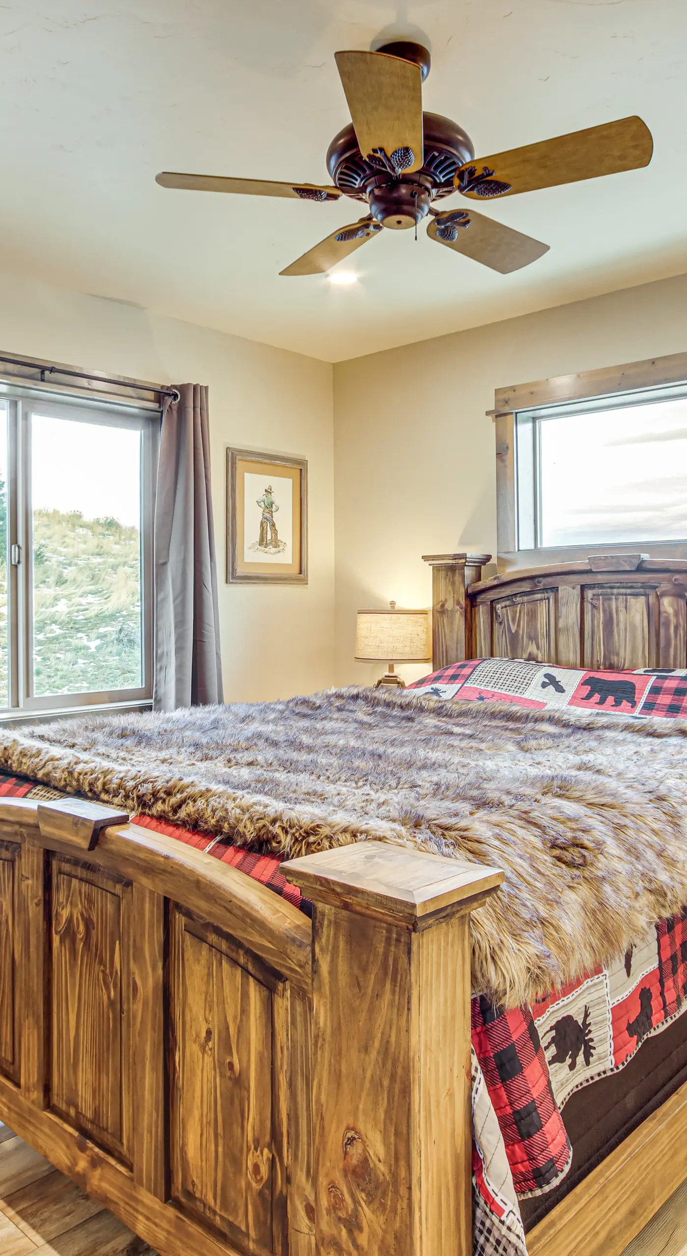 < 1 Mi to Chico Hot Springs: Mtn-View Hideaway!