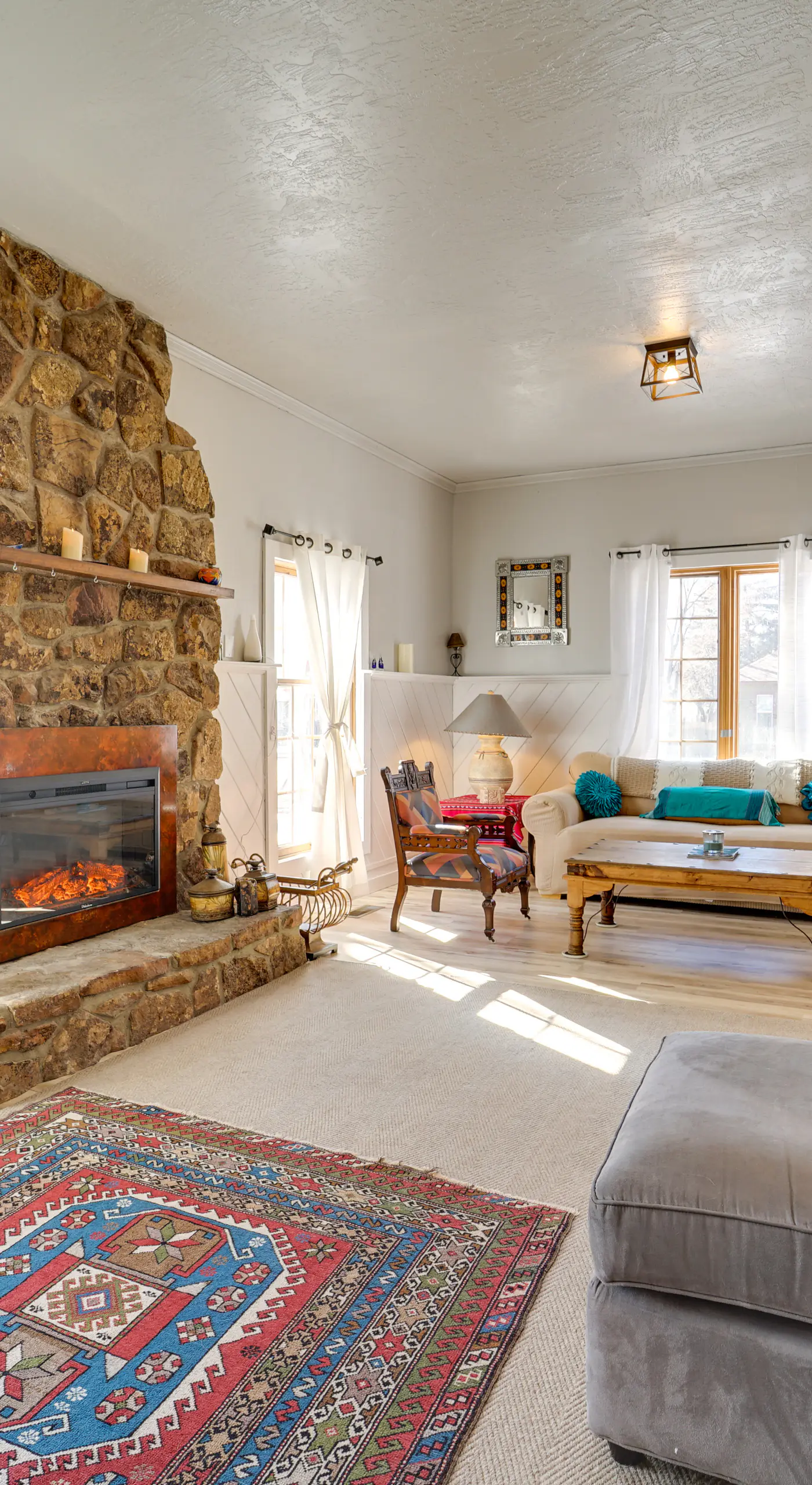 'Dolorable' Home w/ Yard - Walk to River!