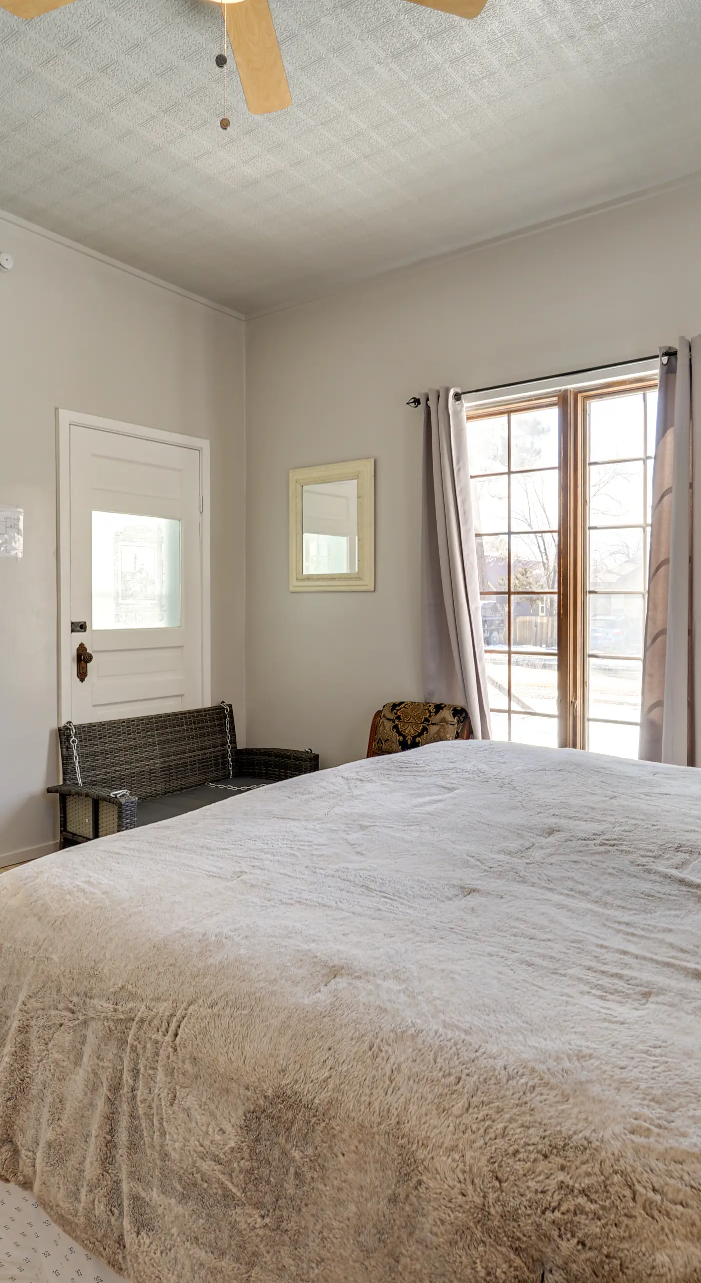 'Dolorable' Home w/ Yard - Walk to River!