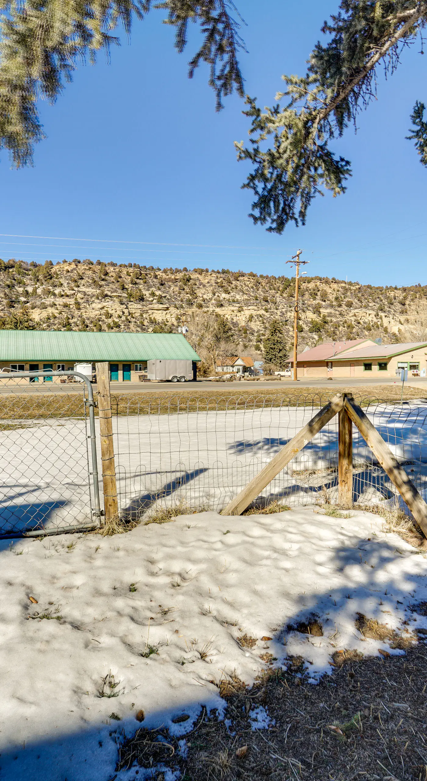 'Dolorable' Home w/ Yard - Walk to River!