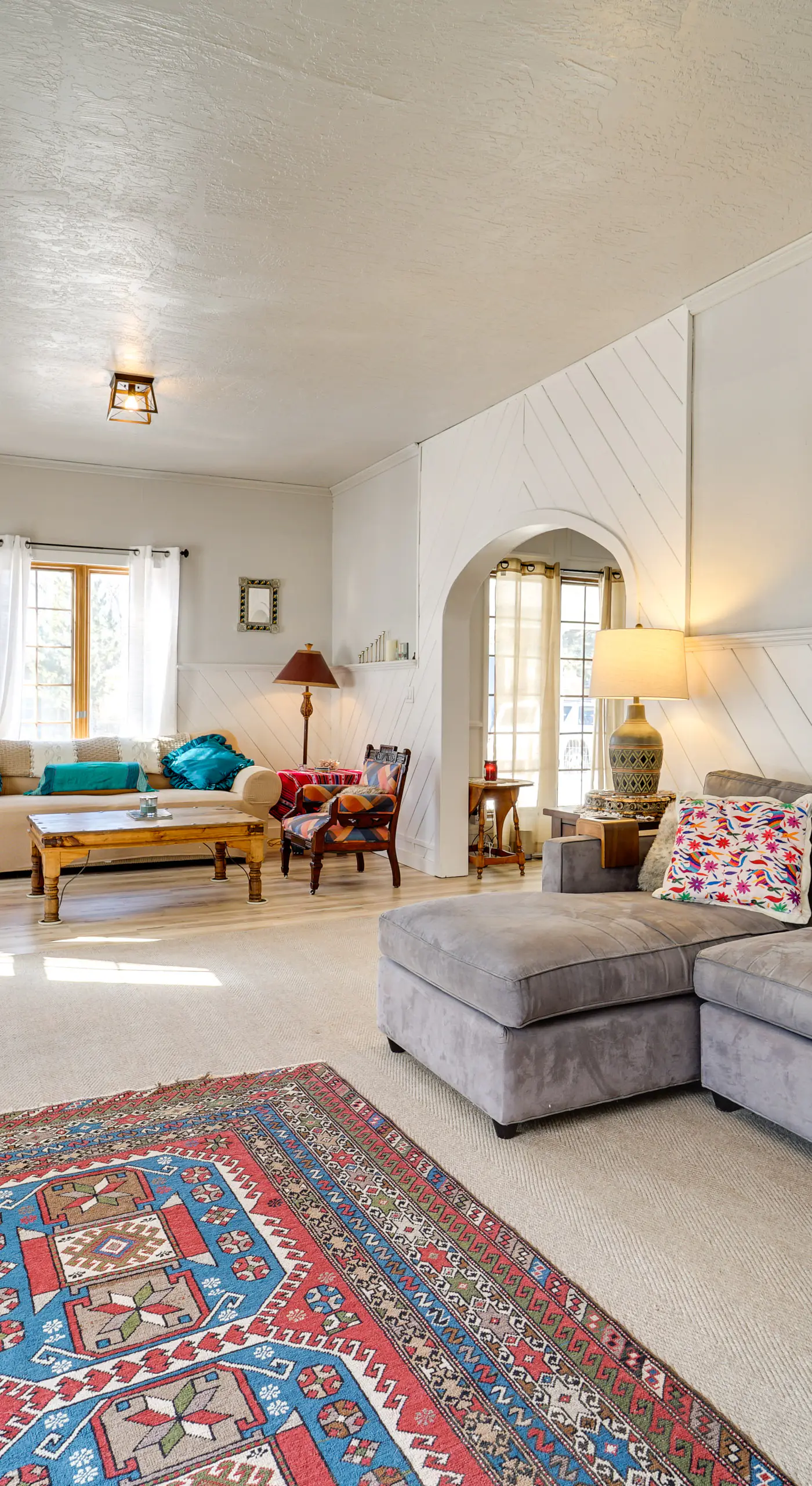 'Dolorable' Home w/ Yard - Walk to River!