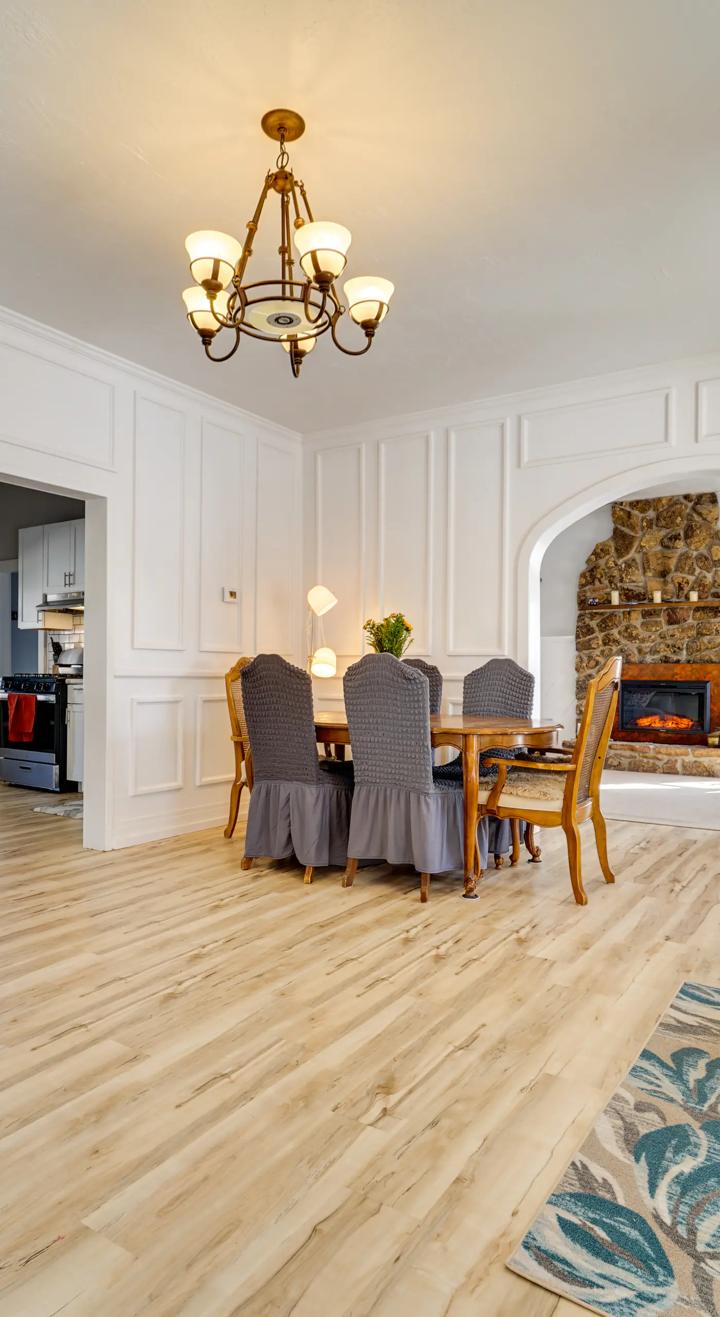 'Dolorable' Home w/ Yard - Walk to River!