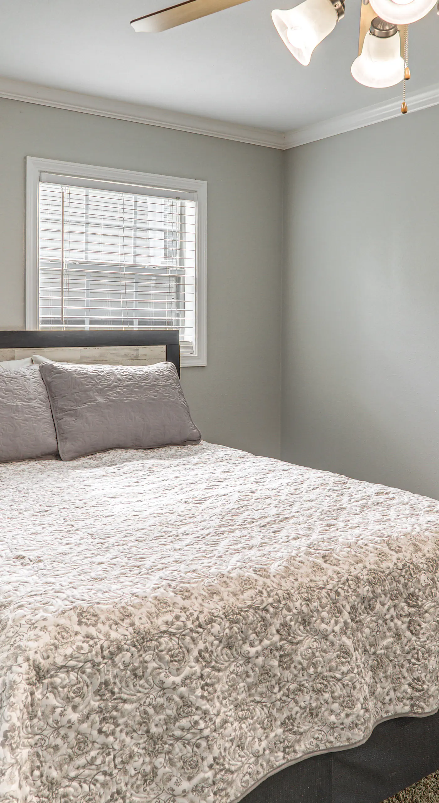 2 Mi to Ole Miss University! Condo w/ Pool Access