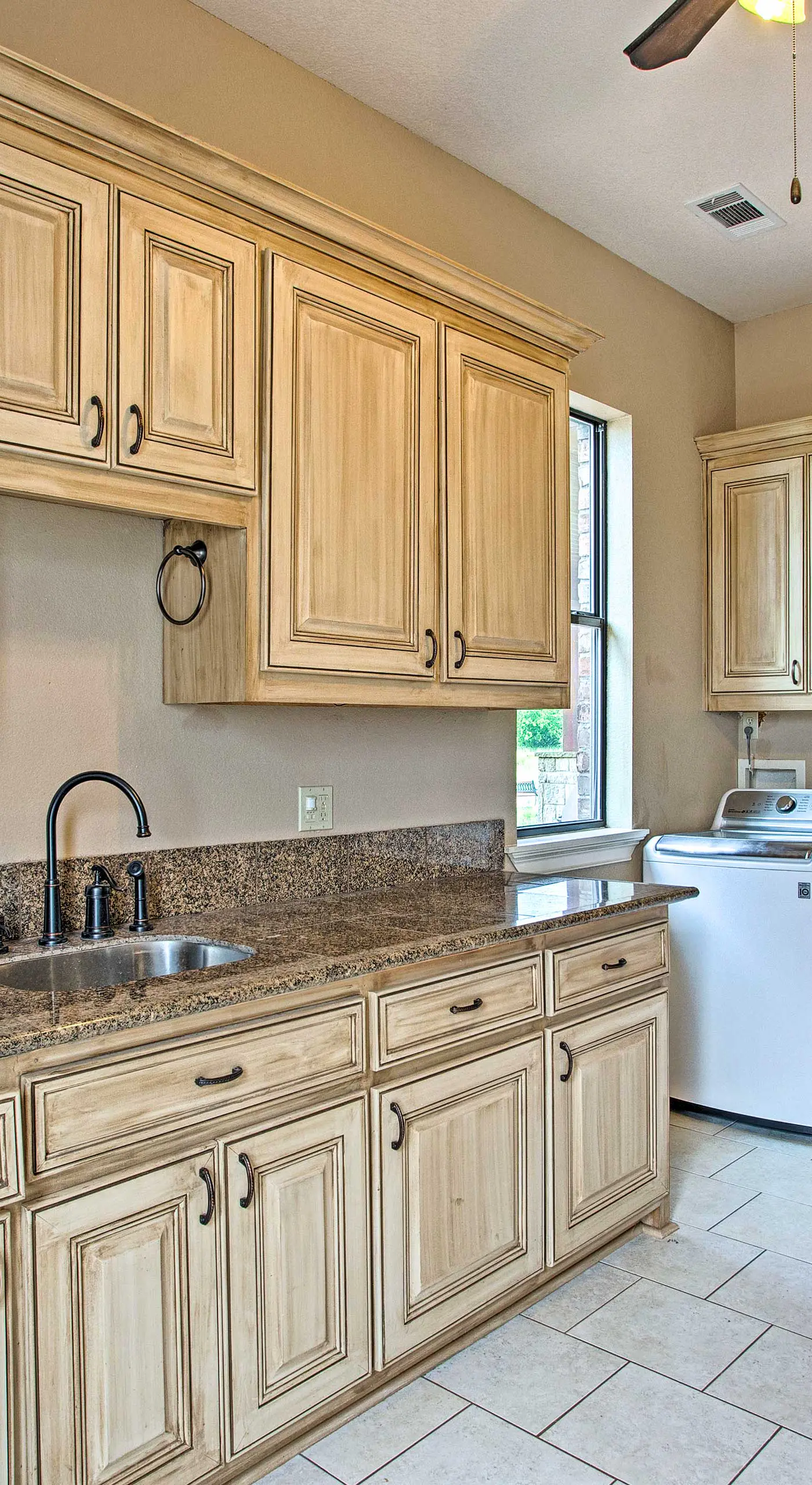 Home w/ Game Room & Fireplace: 14 Mi to McKinney!