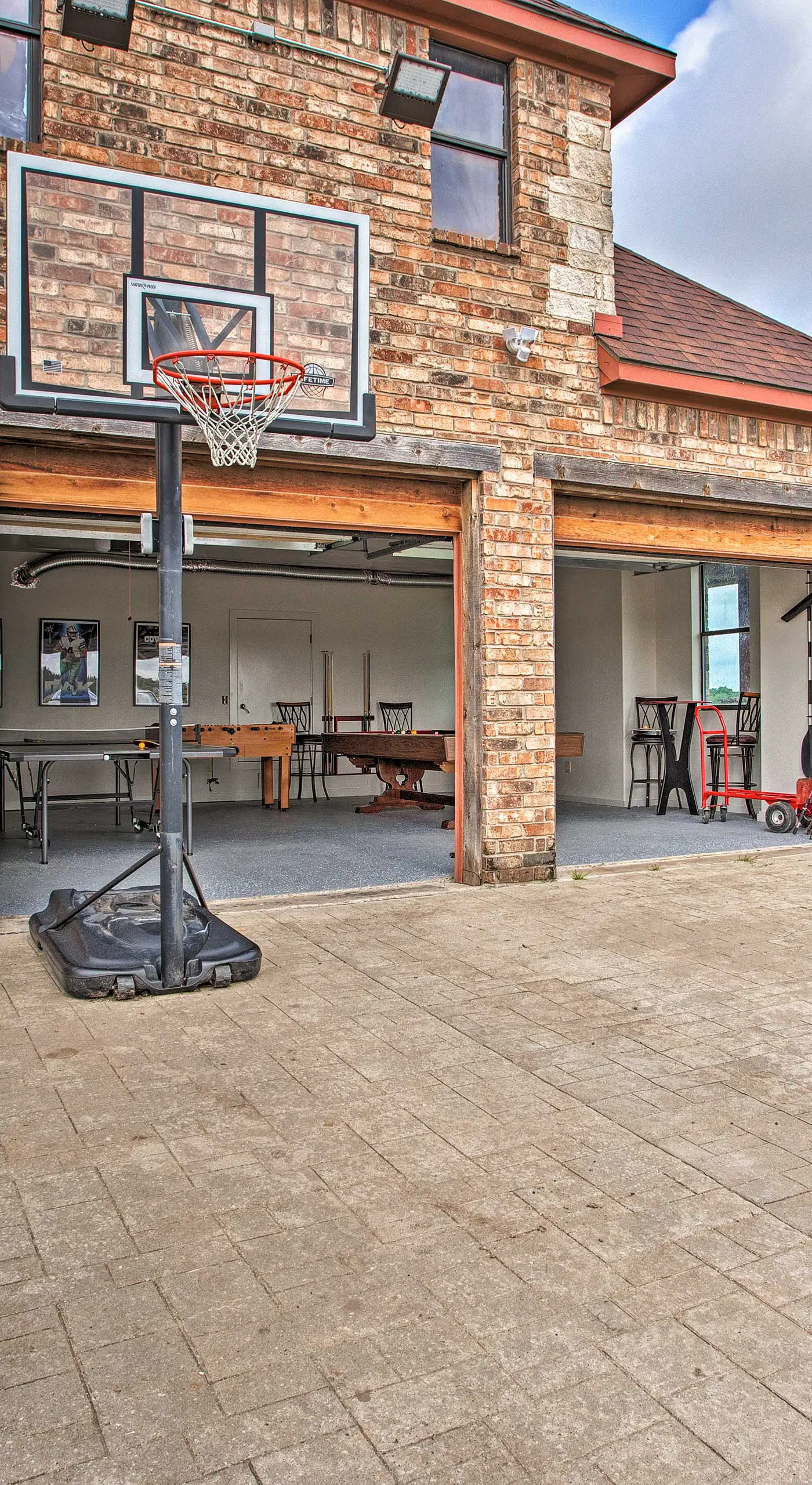 Home w/ Game Room & Fireplace: 14 Mi to McKinney!