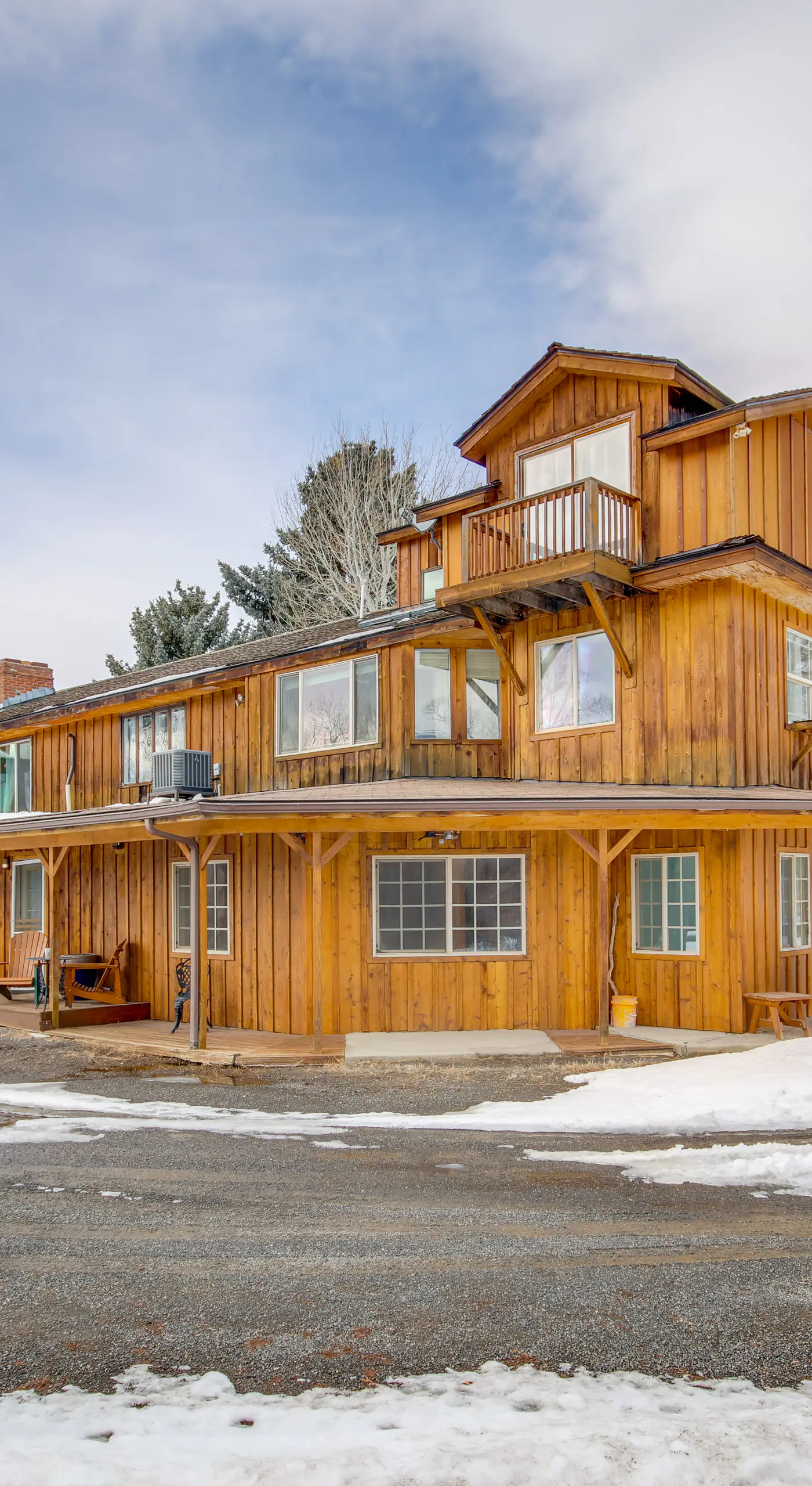 Spacious Yellowstone River Retreat w/ Trails!