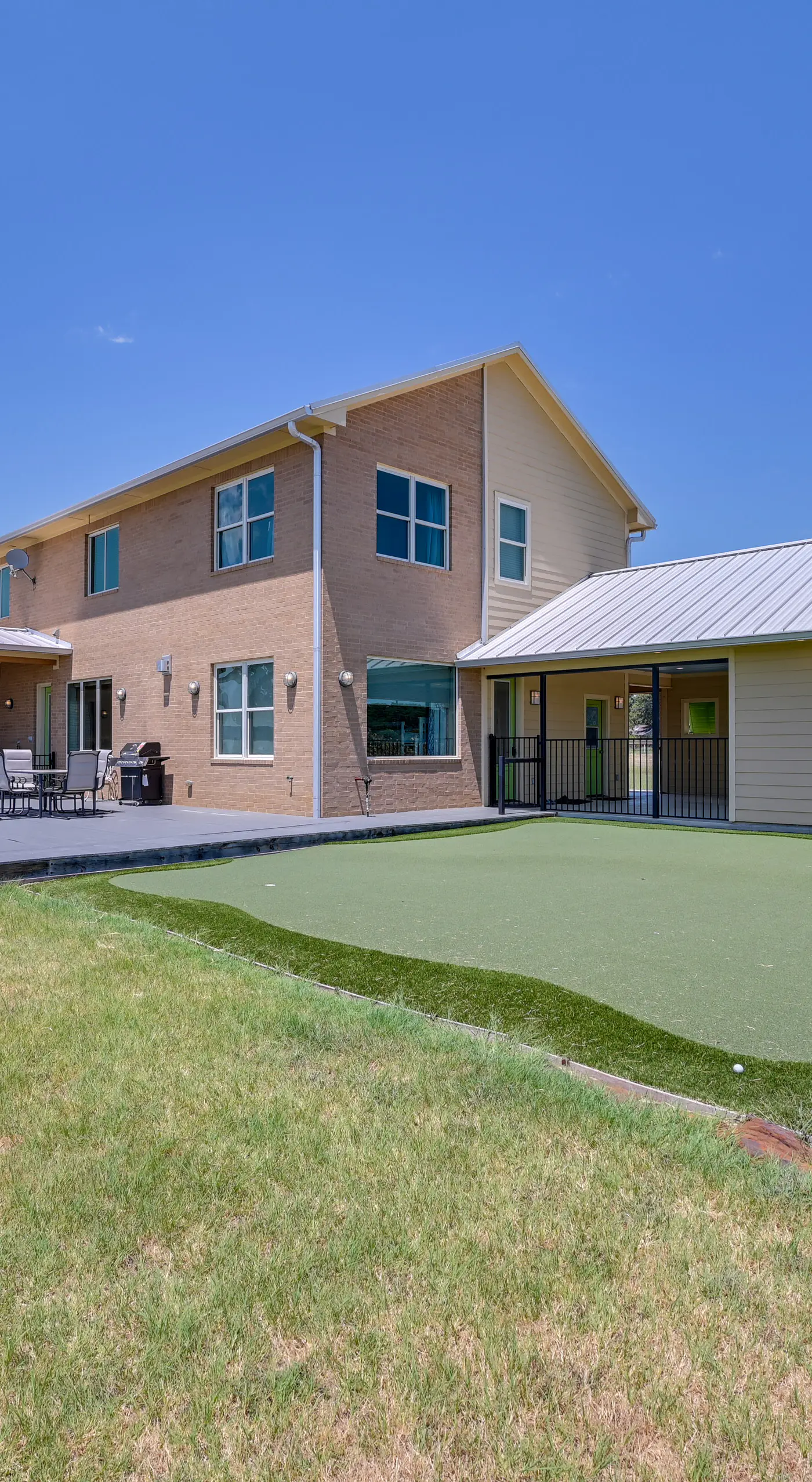 26-Acre Pilot Point Ranch Home w/ Pool & Mini Golf