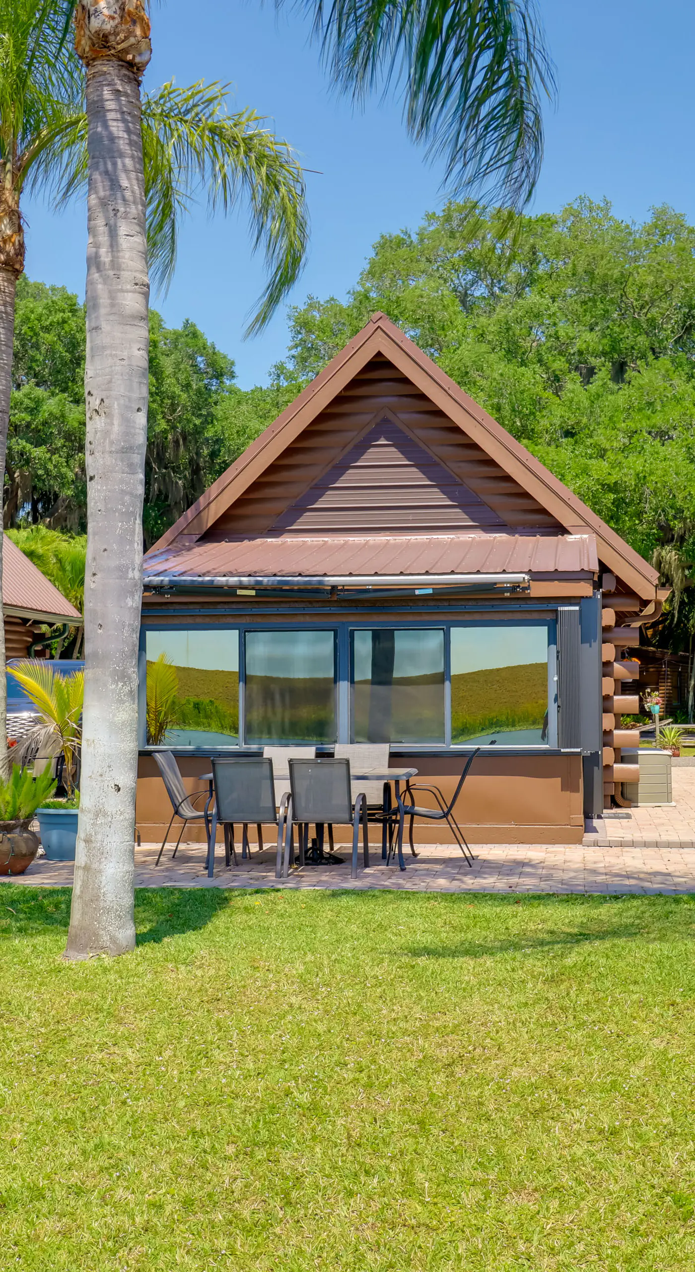 Boat, Fish & Swim: Lakefront Cabin in Okeechobee!