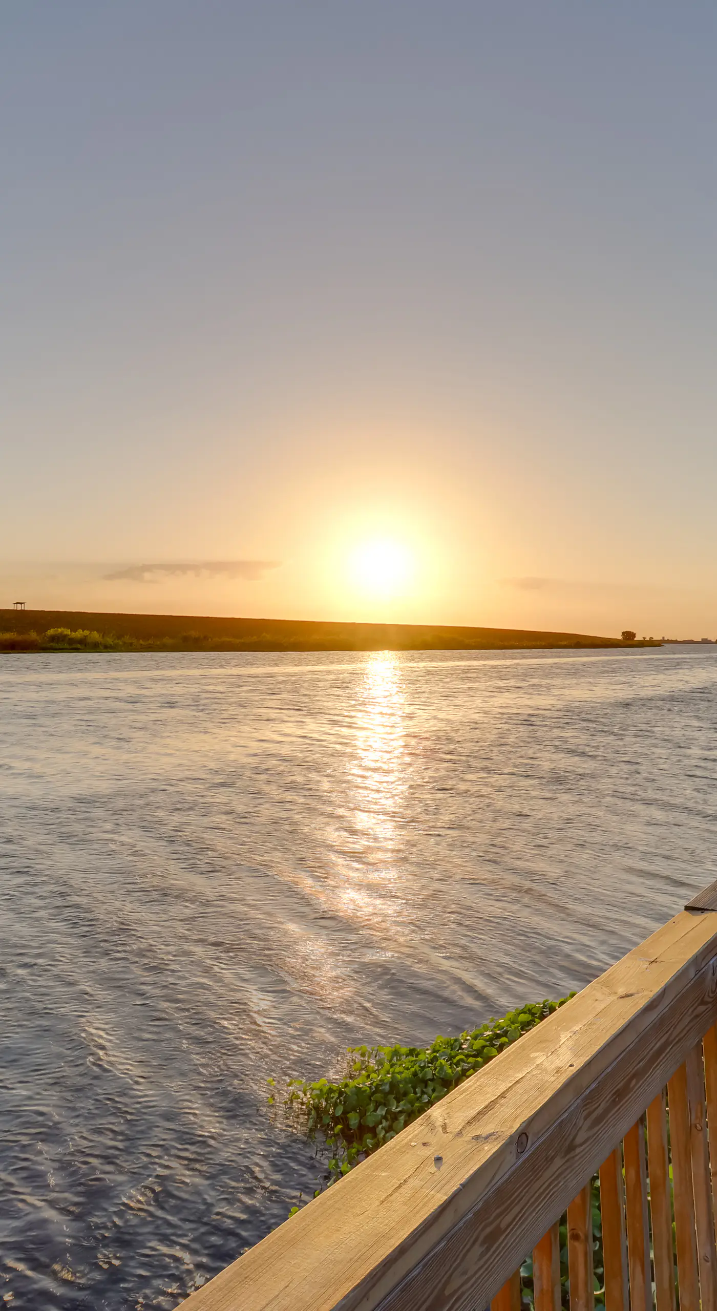 Boat, Fish & Swim: Lakefront Cabin in Okeechobee!
