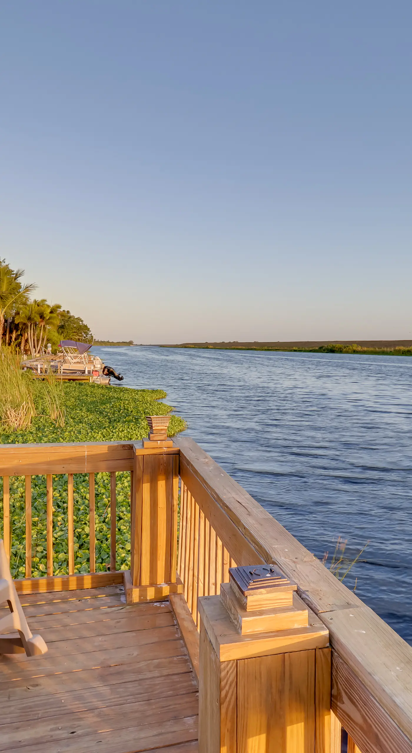 Boat, Fish & Swim: Lakefront Cabin in Okeechobee!