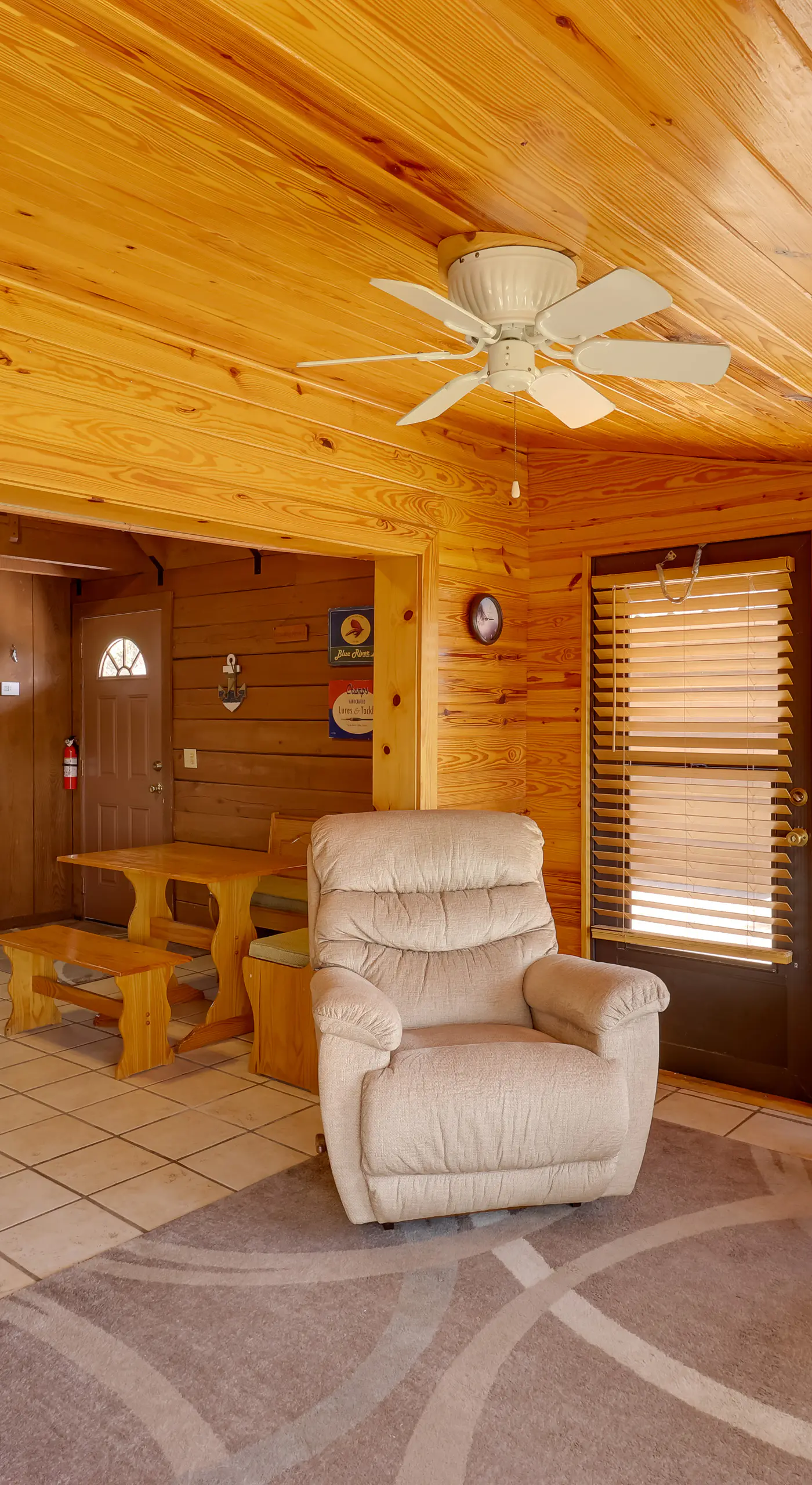 Boat, Fish & Swim: Lakefront Cabin in Okeechobee!