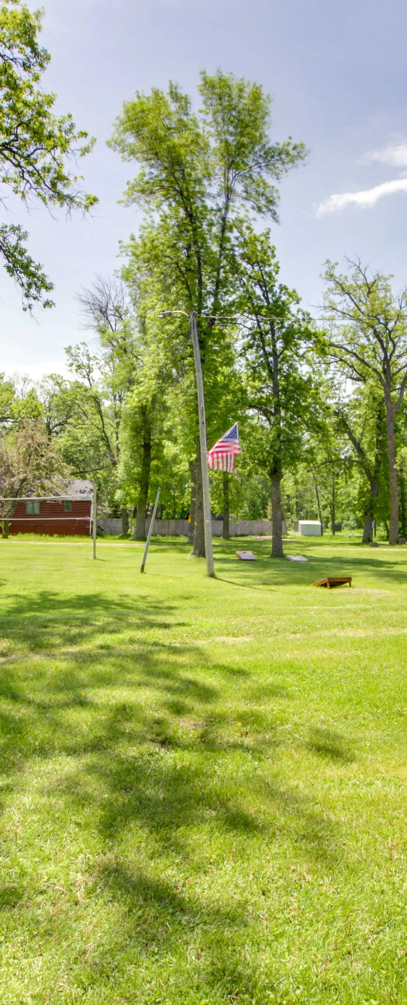 Boat + Fish on Mille Lacs Lake: ‘Walleye Cabin’