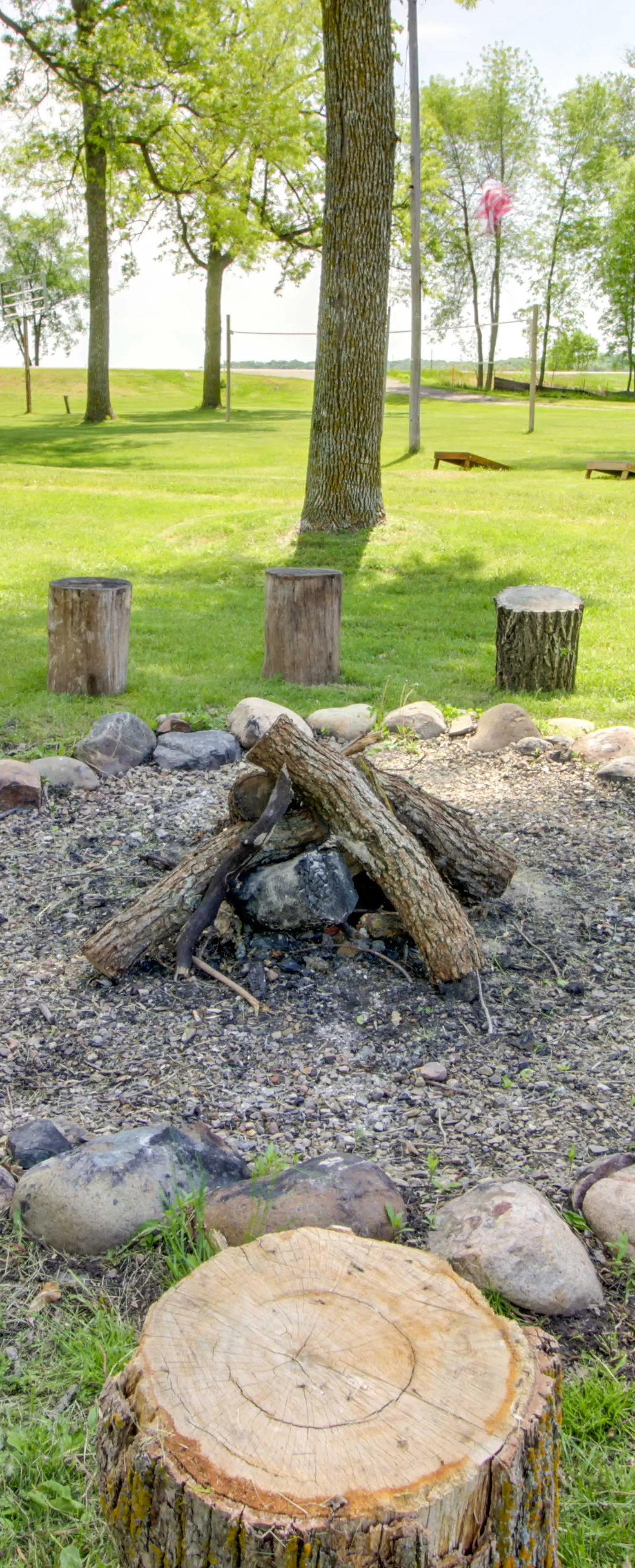 Boat + Fish on Mille Lacs Lake: ‘Walleye Cabin’