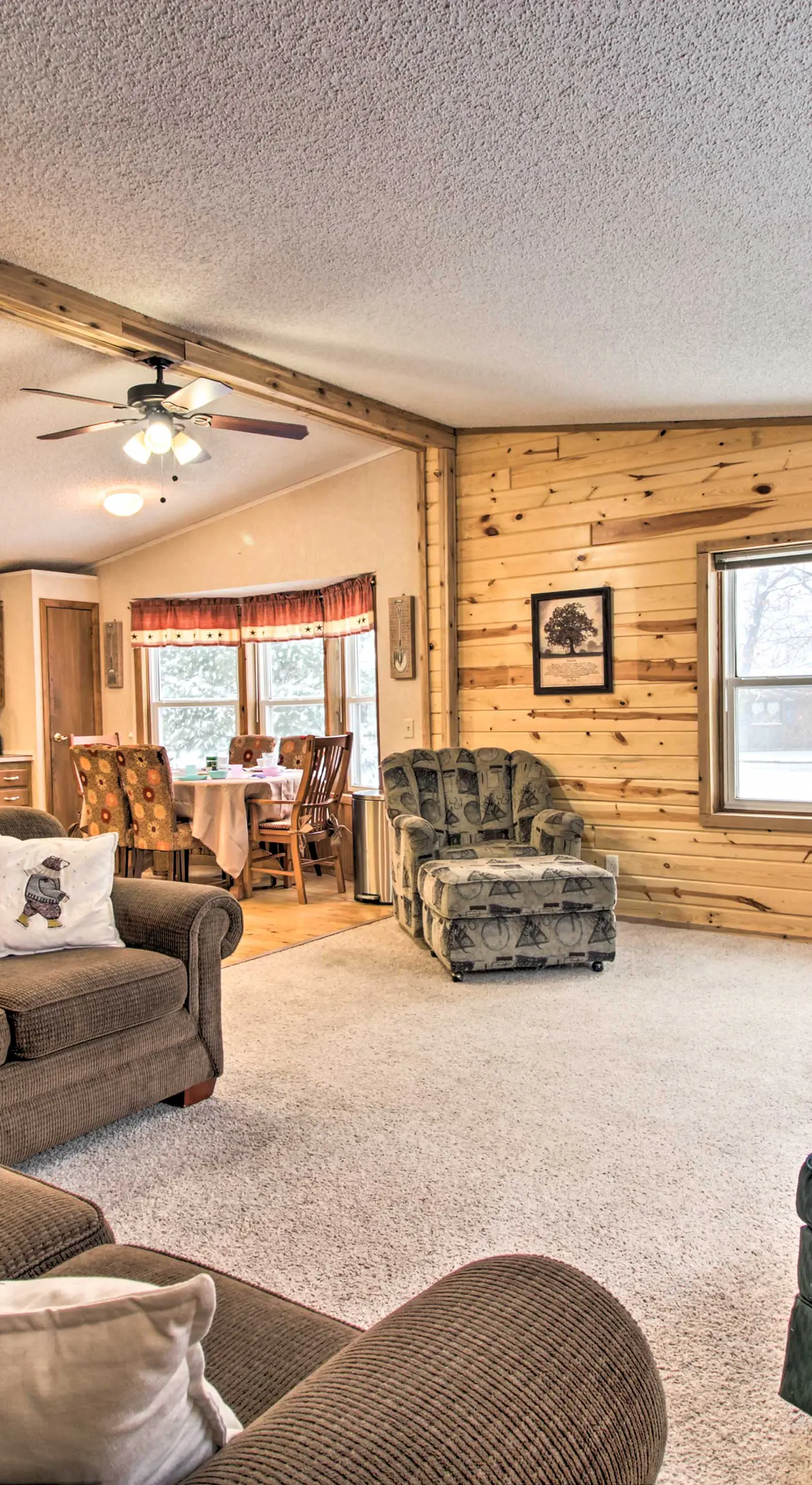 Cozy Crosby Cabin Near Serpent Lake + Main St