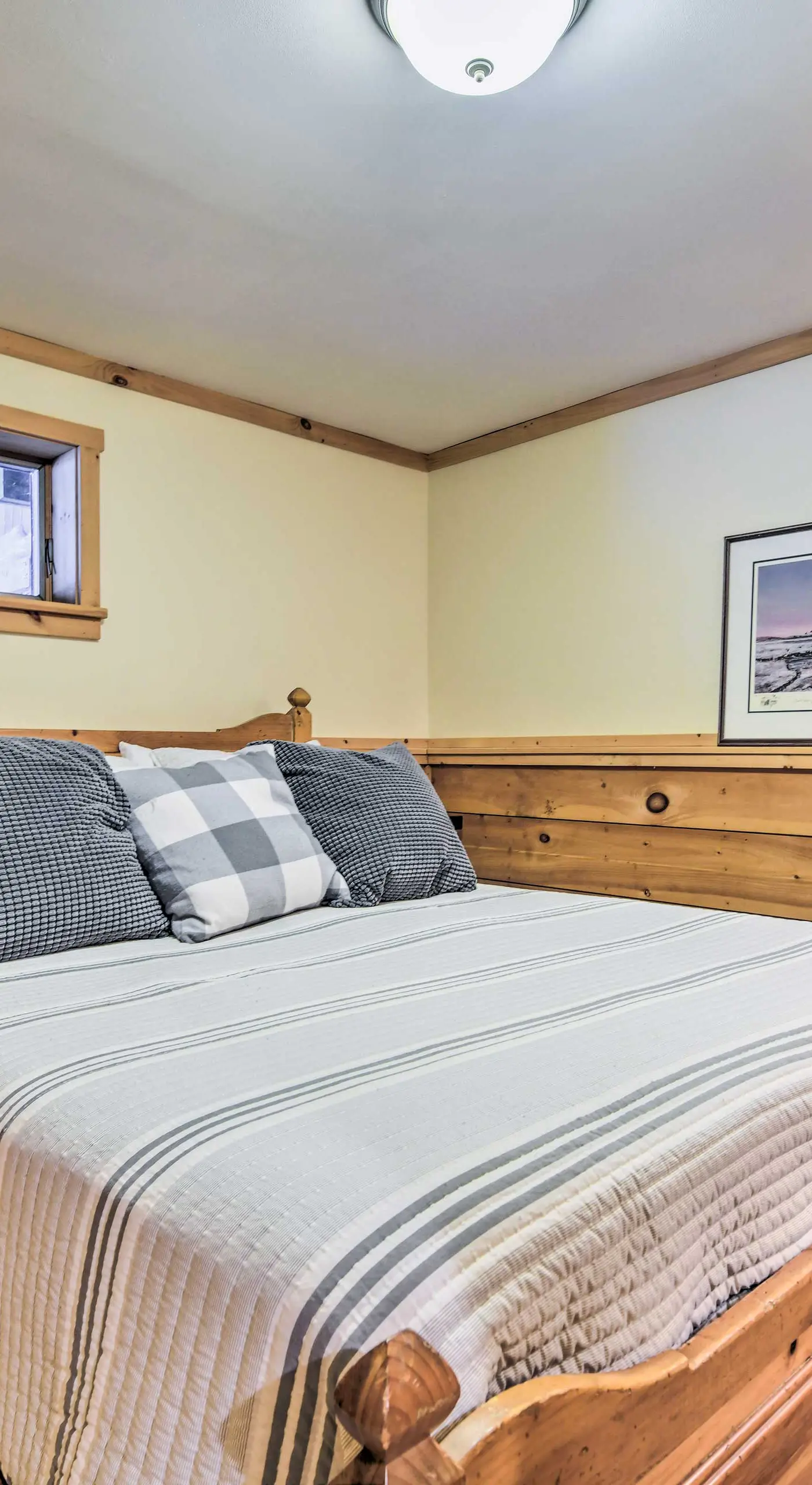 Waitsfield Vacation Rental w/ Private Hot Tub