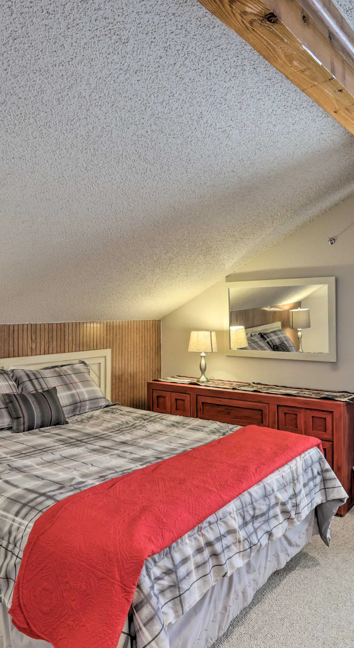 Mt Crested Butte 'Cajun Chalet' Condo: Walk to Ski