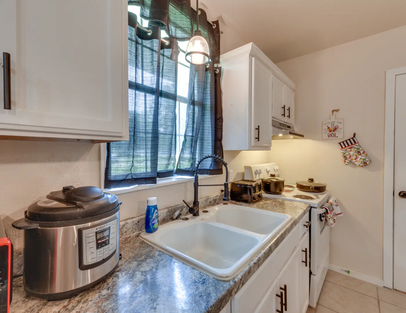 Lousiana Escape Near Hunting: Pets Welcome!