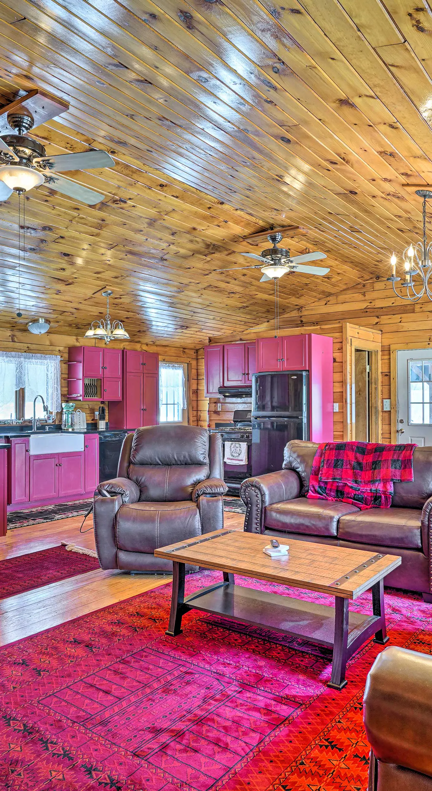 Bemus Point Retreat ~ 3 Mi to Chautauqua Lake