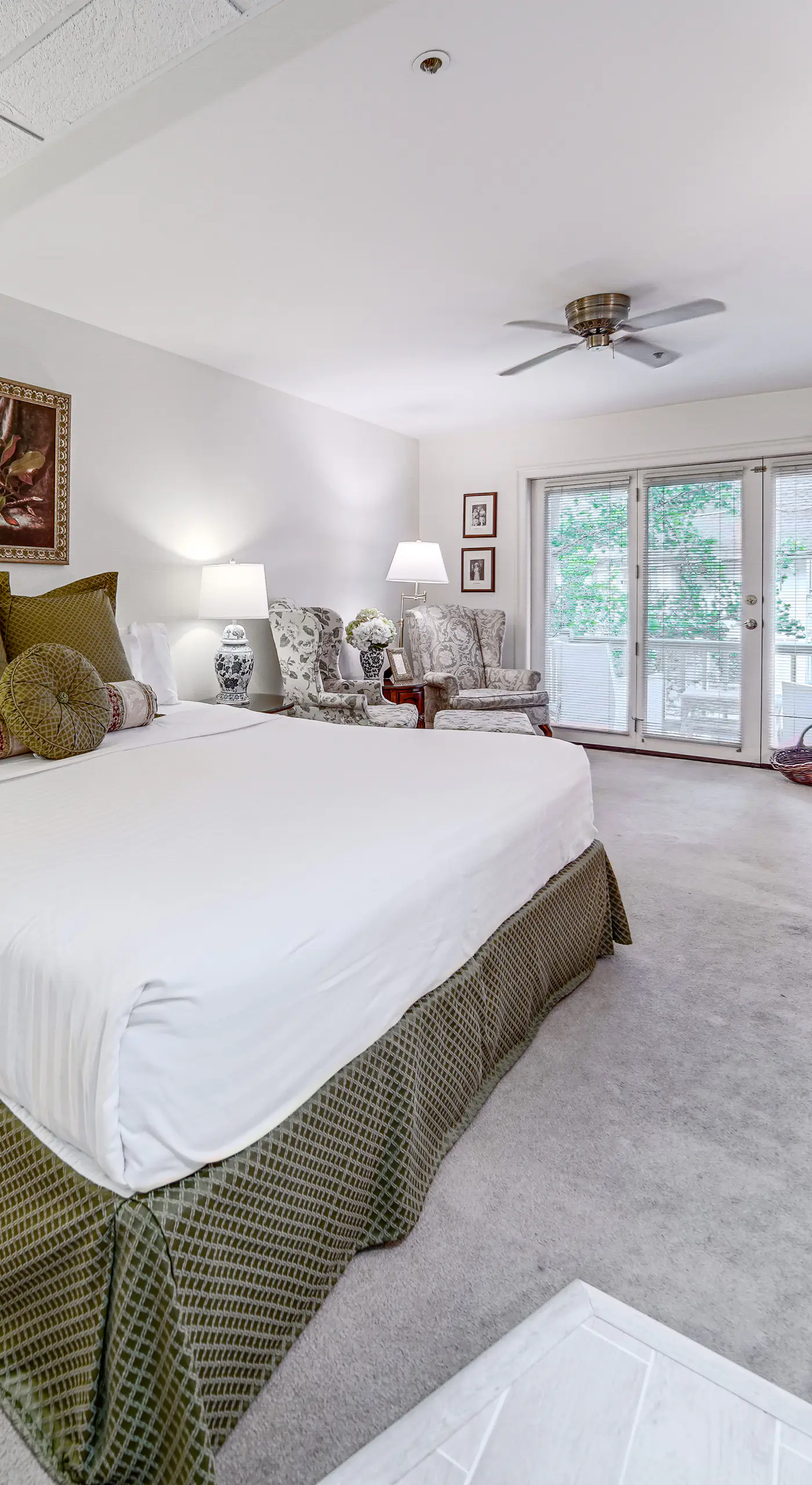 Experience Chautauqua! Newly Renovated Studio