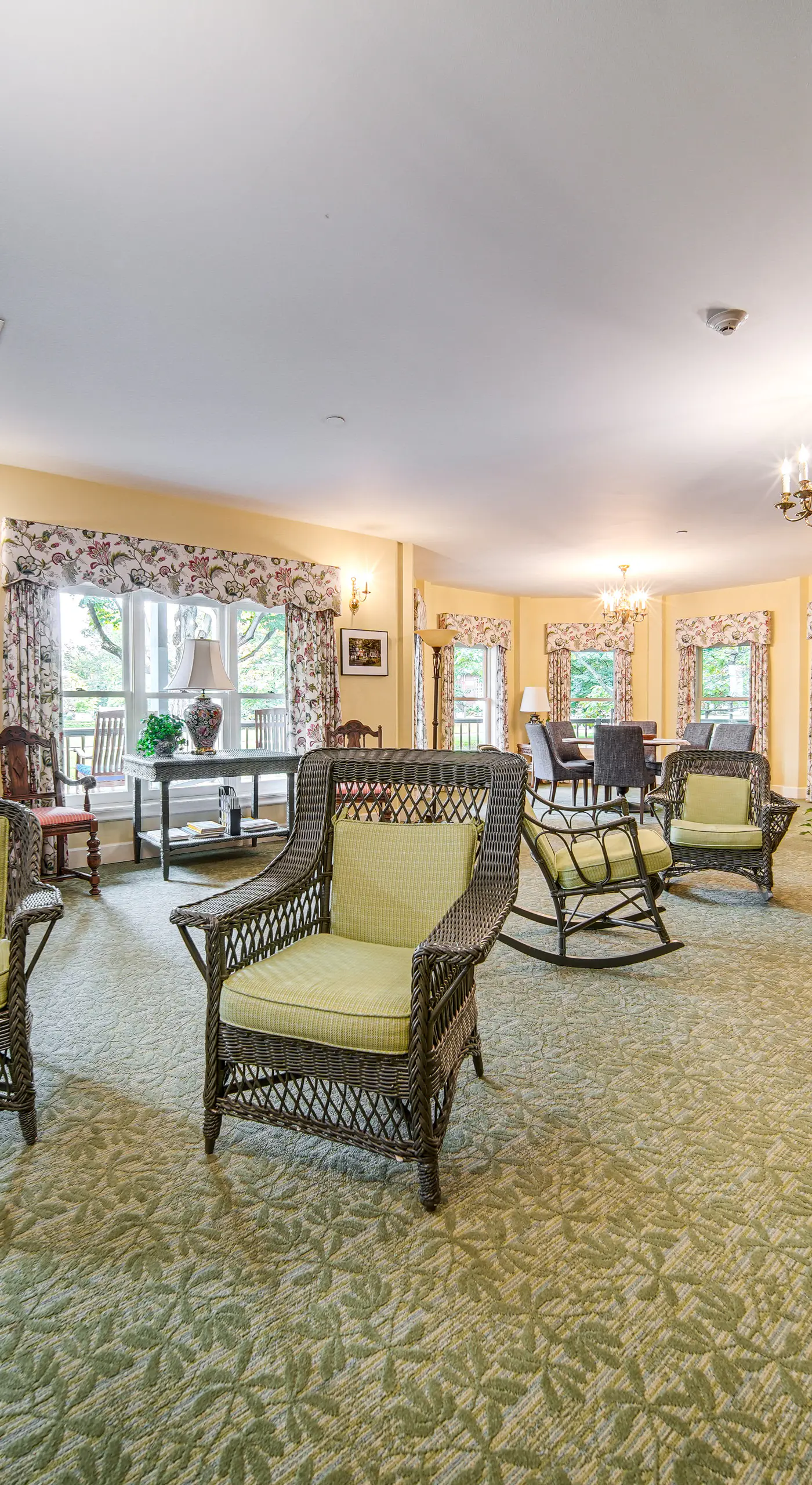 Experience Chautauqua! Newly Renovated Studio