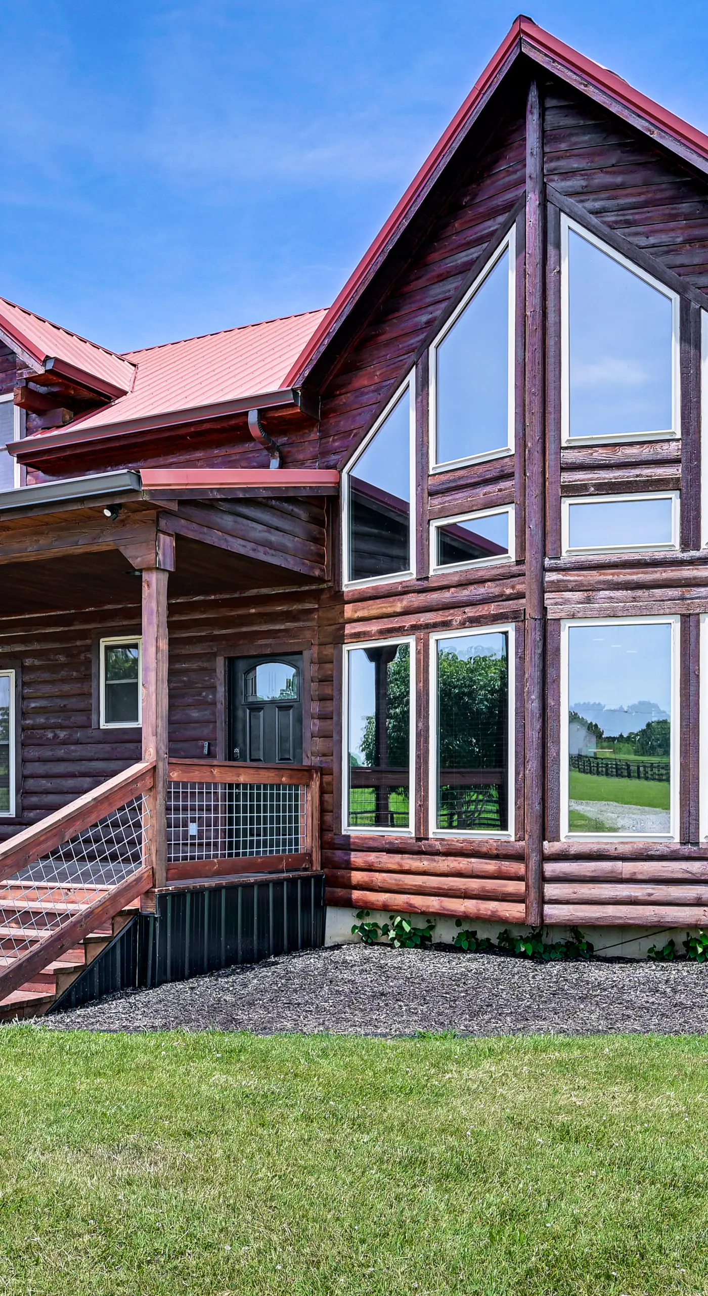 Scenic Getaway w/ Deck: 7 Mi to Mammoth Cave Park!