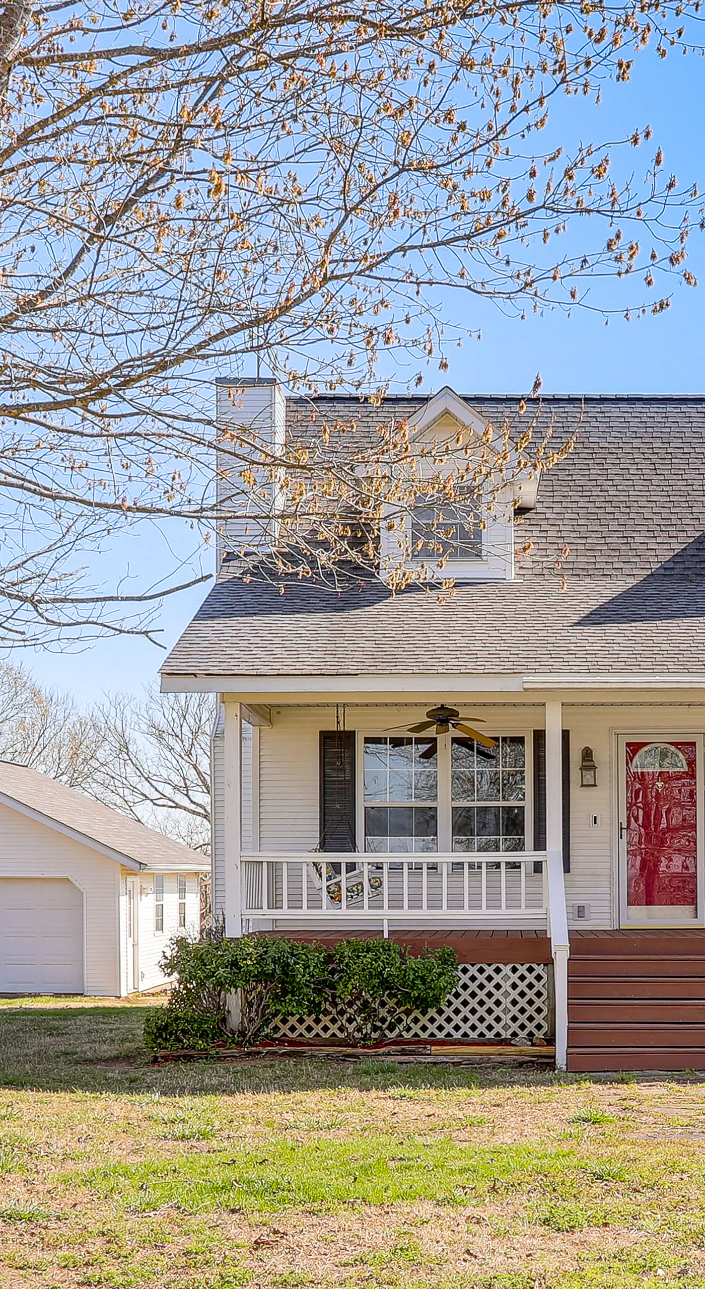 Unique Family Home on Working Ranch in Henderson!