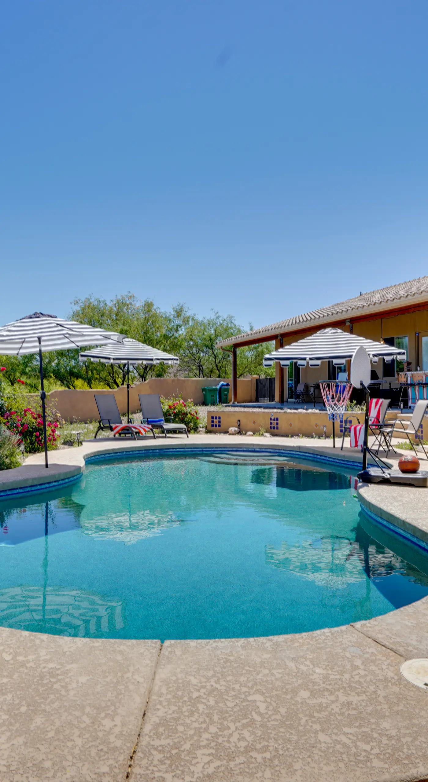Cozy Mtn-View Vail Home w/ Pool & Hot Tub!