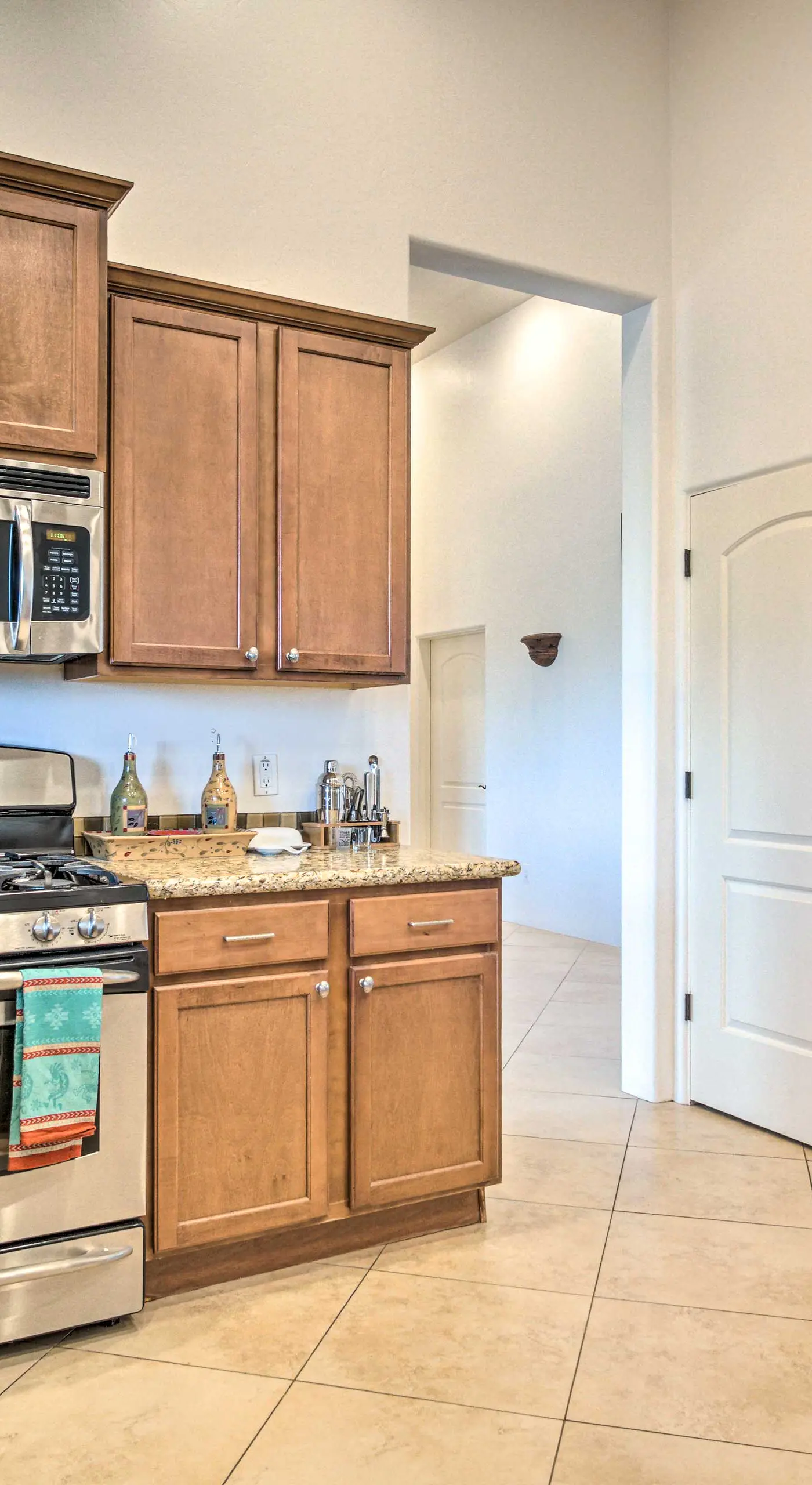 Cozy Mtn-View Vail Home w/ Pool & Hot Tub!