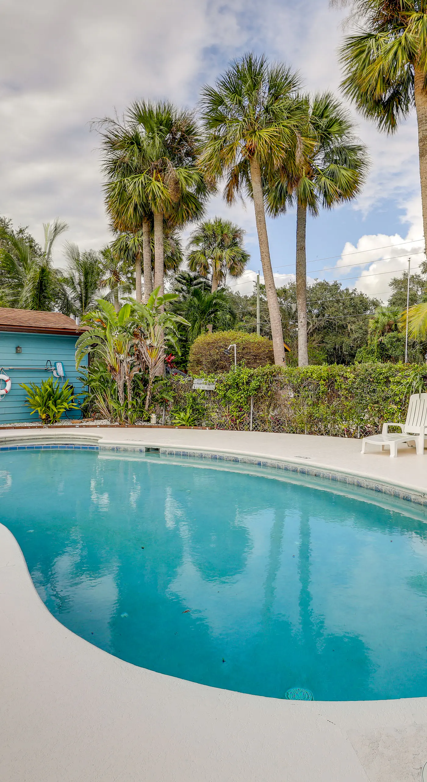 Steps to Lake Okeechobee: Cabin w/ Pool Access!
