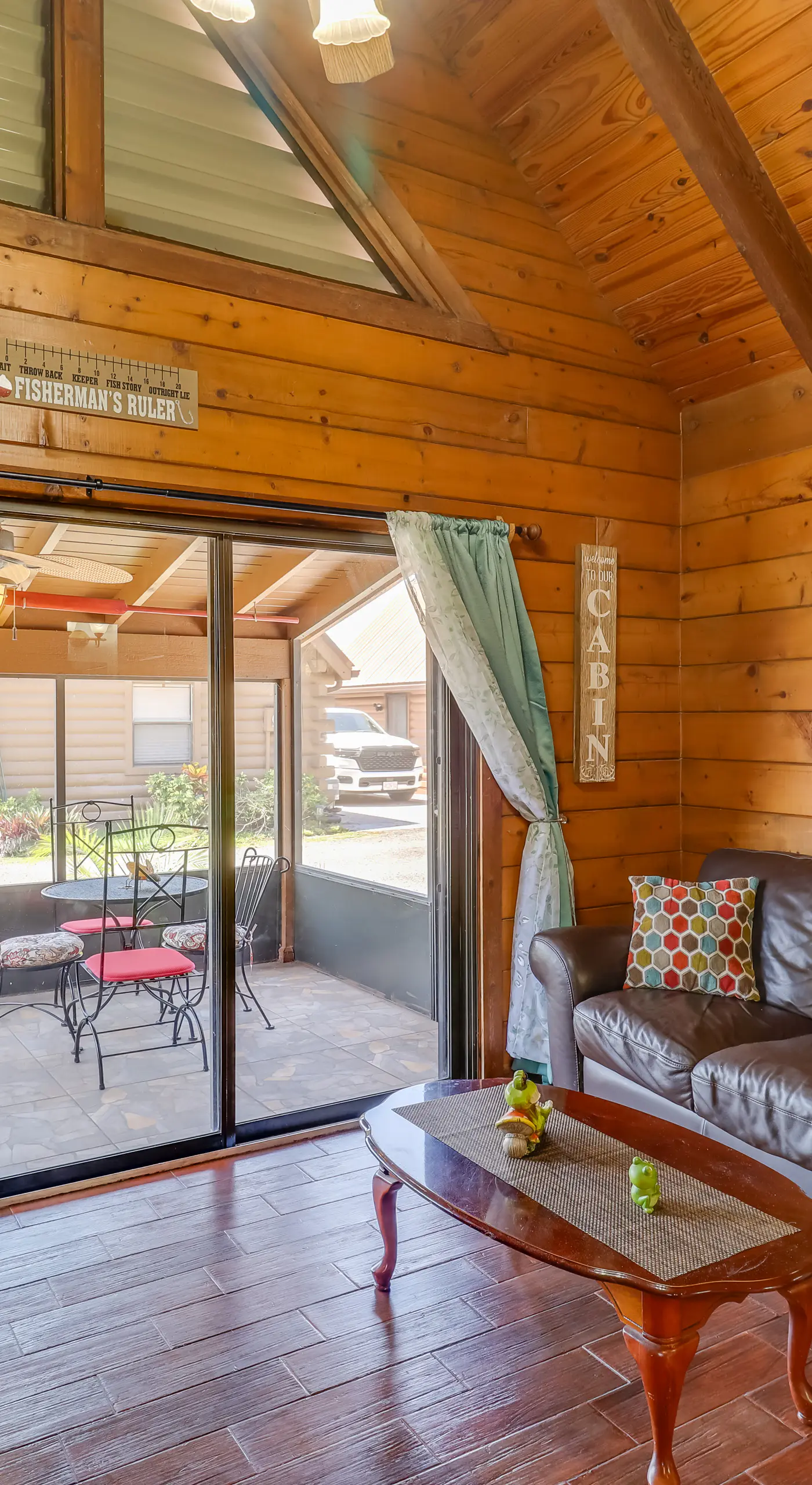 Access to Lake Okeechobee: Cabin w/ Perks!