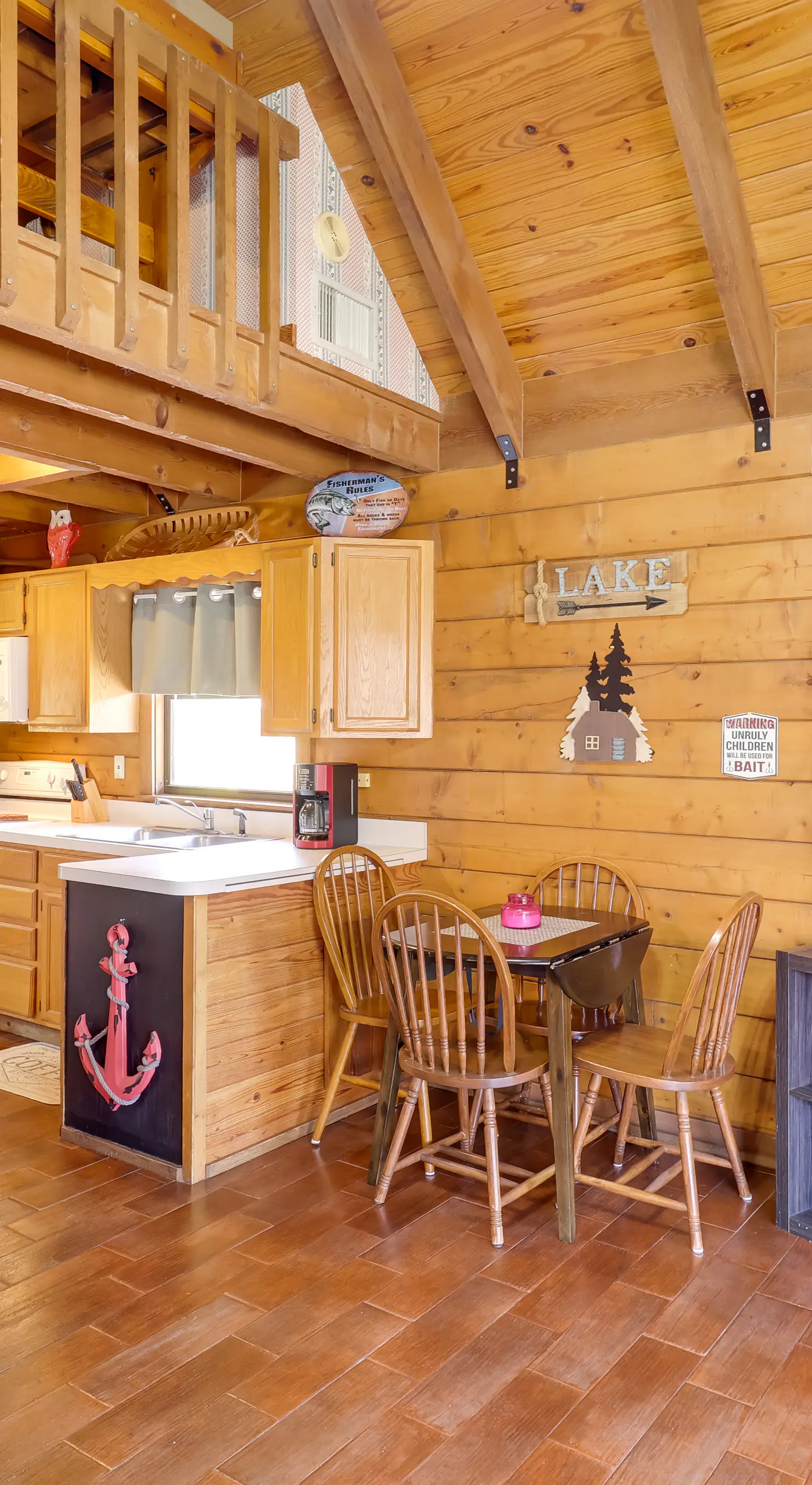 Access to Lake Okeechobee: Cabin w/ Perks!