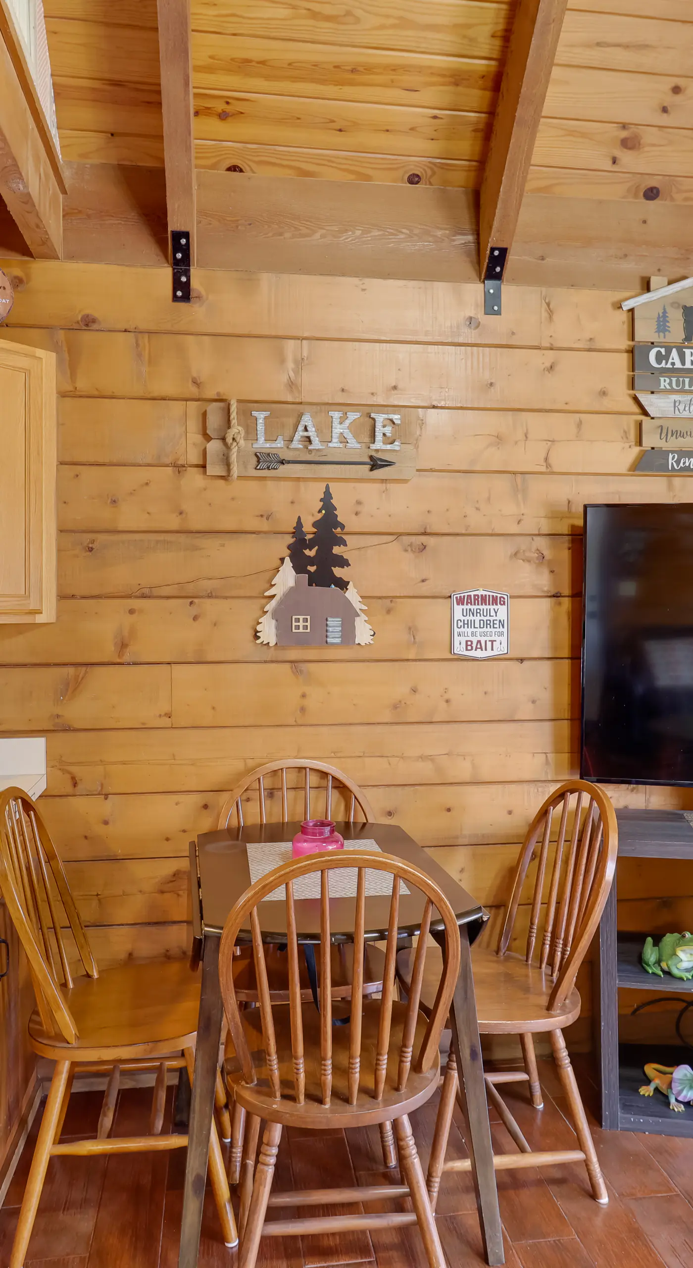 Access to Lake Okeechobee: Cabin w/ Perks!