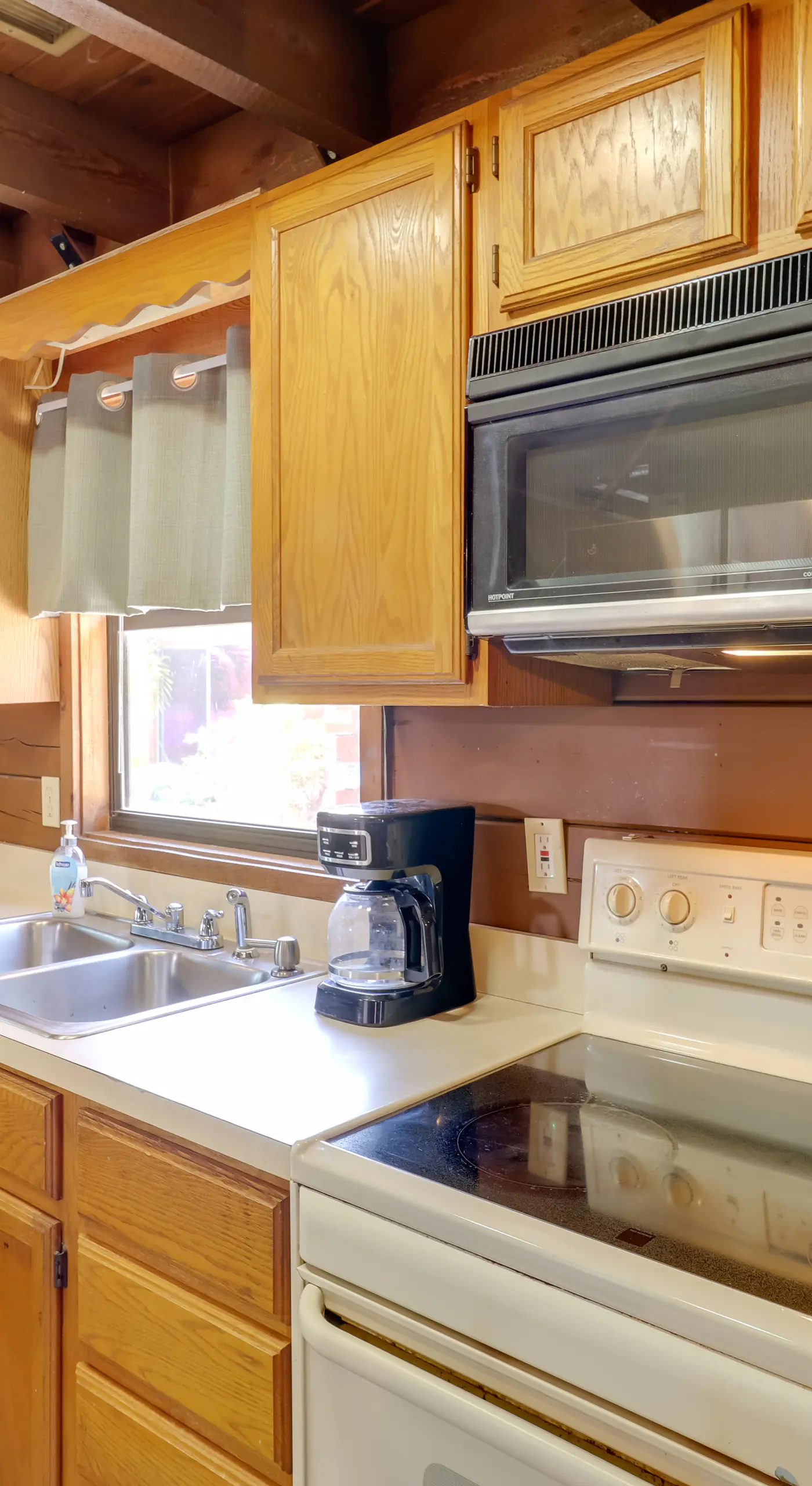 Lake Okeechobee Cabin w/ Boat Launch & Patio