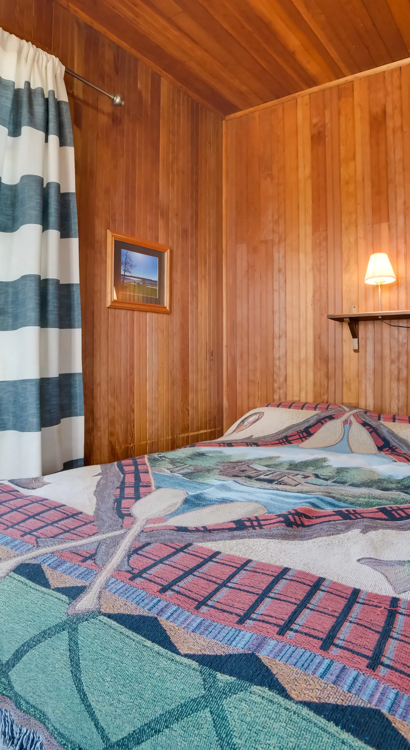 Boat, Paddle & Swim! Lakefront Cabin in Cedarville