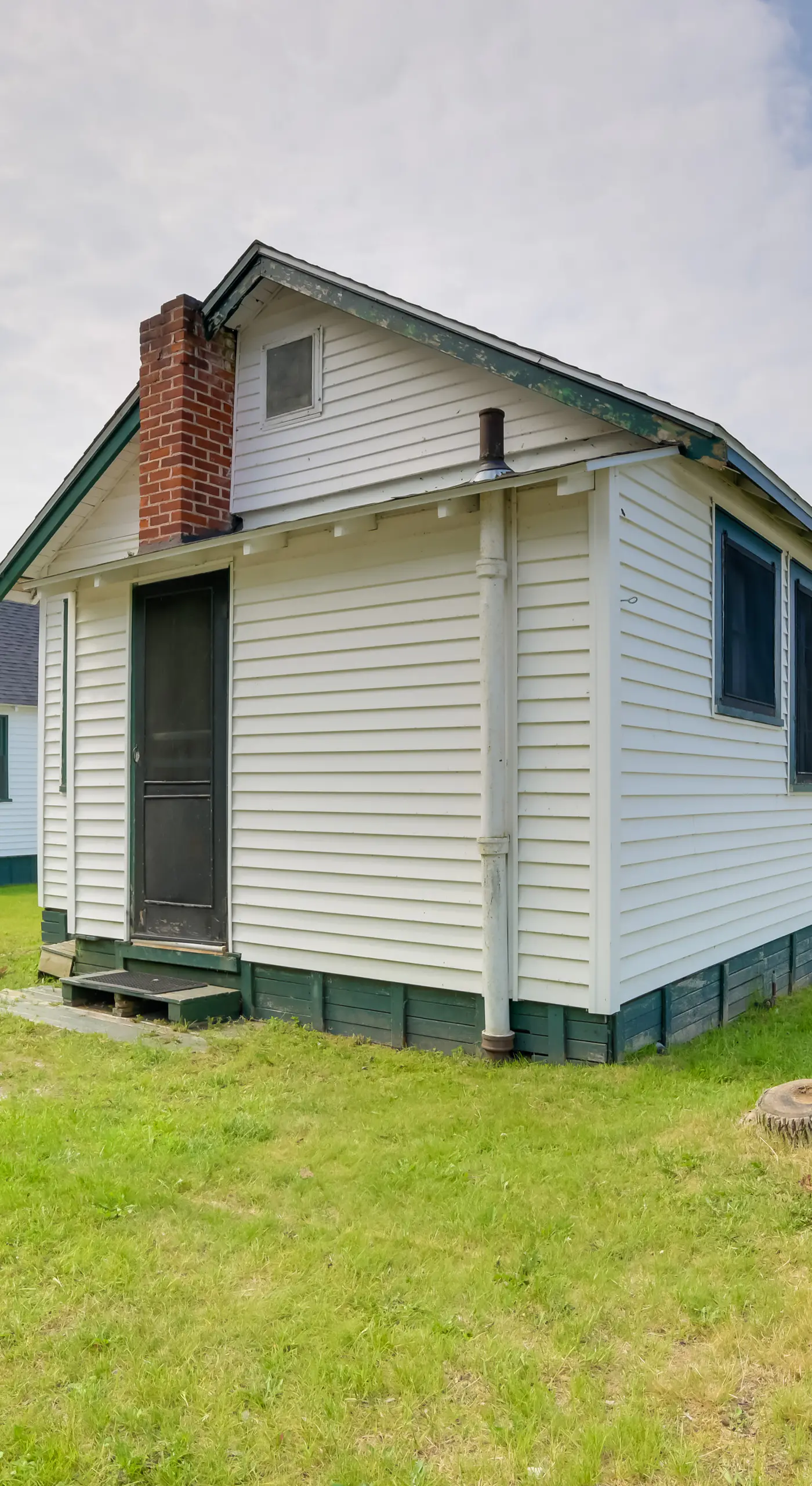 Boat, Paddle & Swim! Lakefront Cabin in Cedarville
