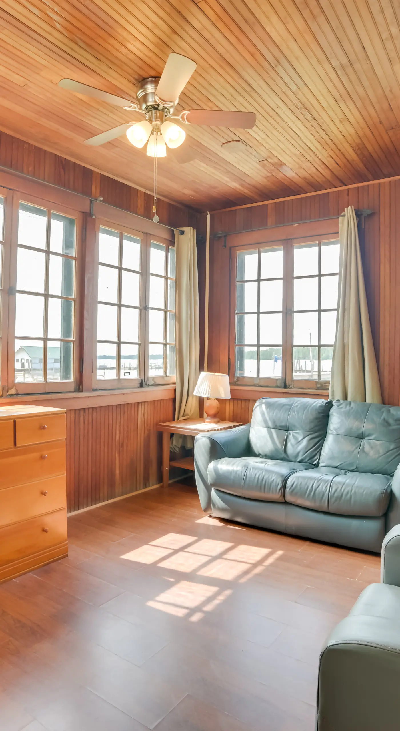 Boat, Paddle & Swim! Lakefront Cabin in Cedarville