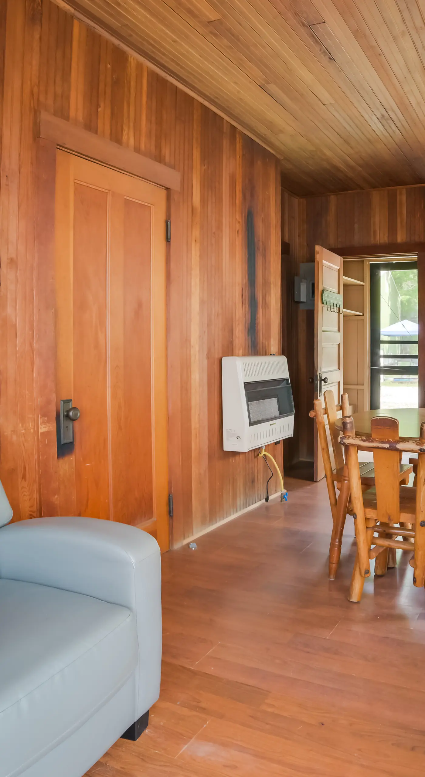 Boat, Paddle & Swim! Lakefront Cabin in Cedarville