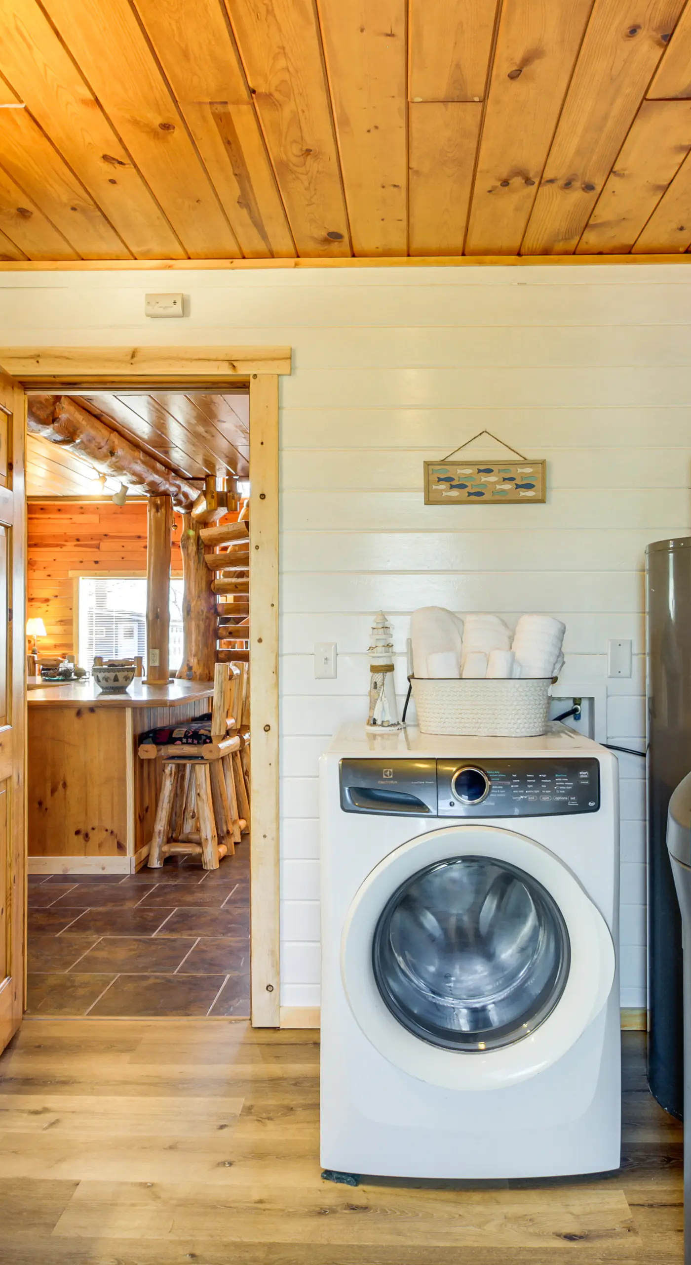 Eagle's Nest Cabin on Mille Lacs Lake: Boat + Fish
