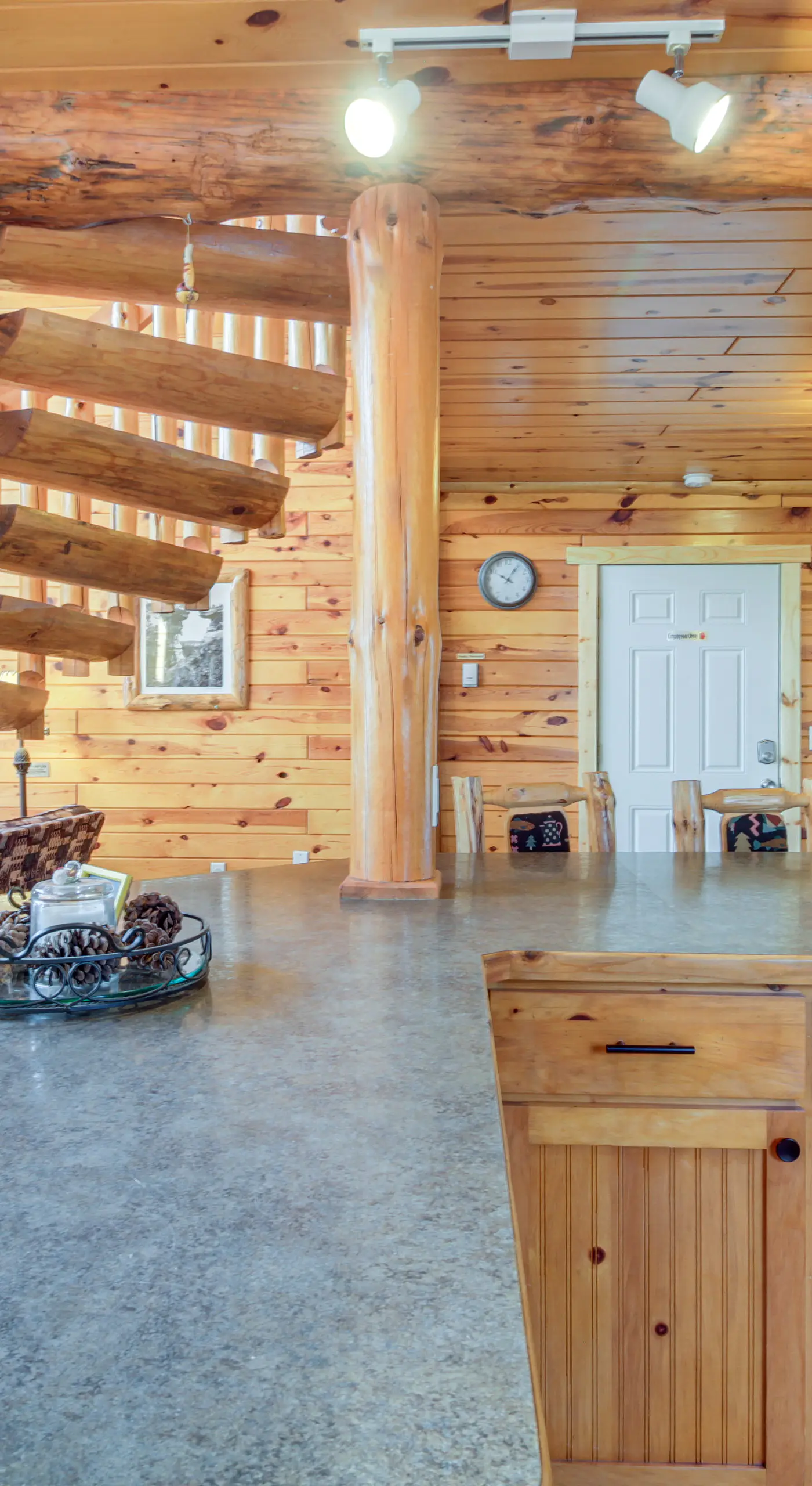 Eagle's Nest Cabin on Mille Lacs Lake: Boat + Fish