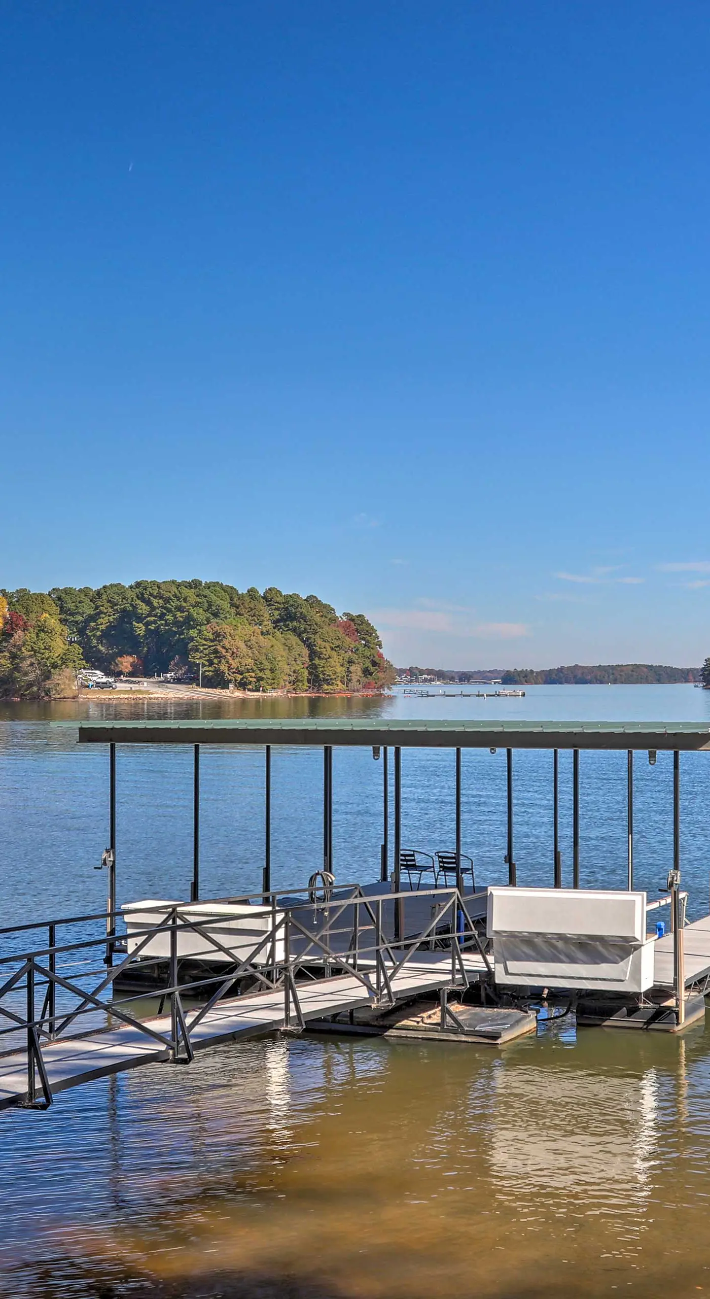 Angler’s Paradise, 1 Mi to Broyles Recreation Area