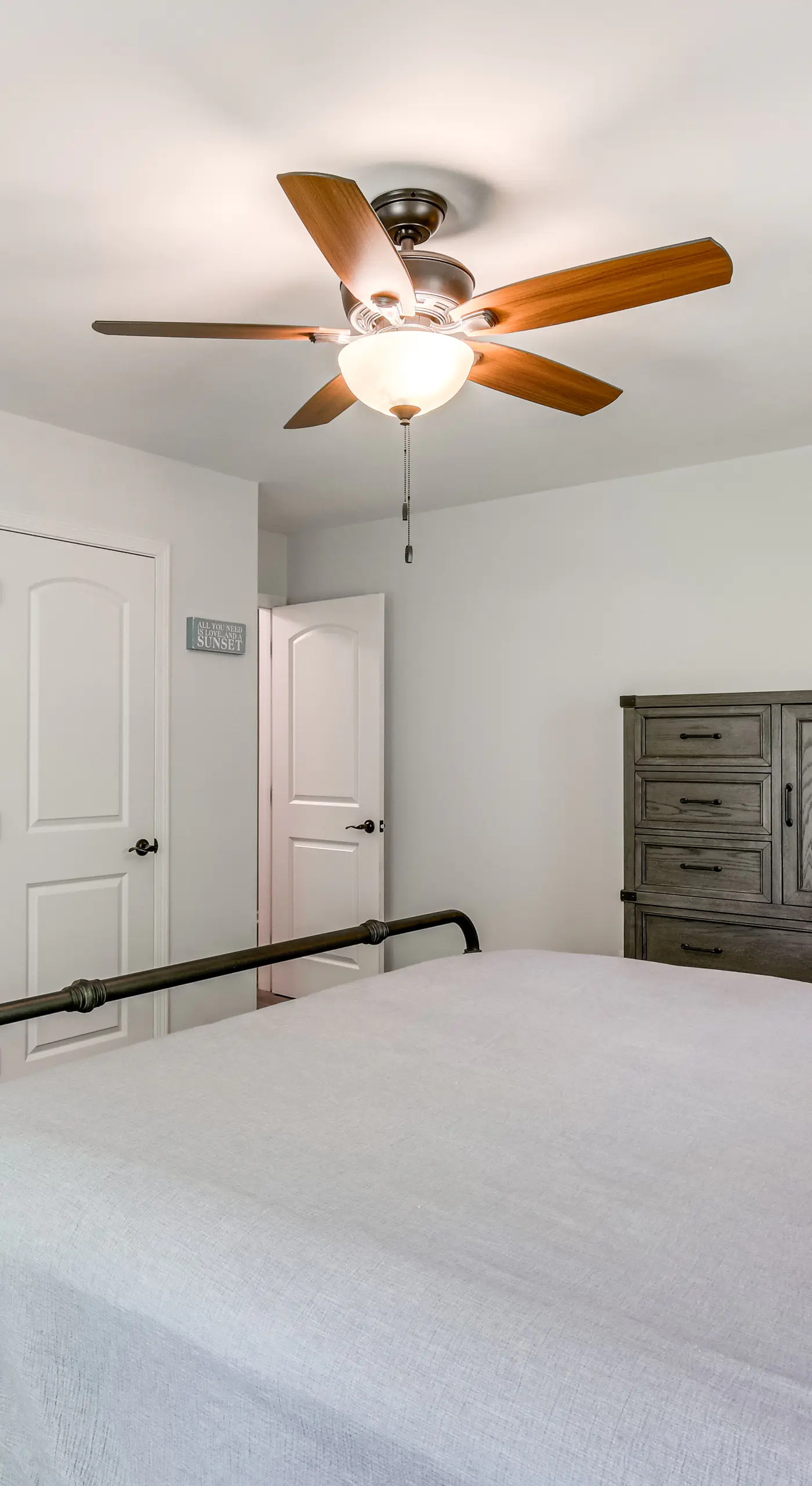 Waterfront Townville Home: Hot Tub & Lake Access!