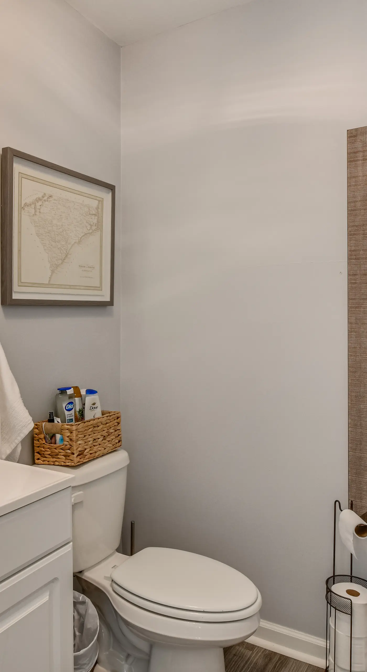 Waterfront Townville Home: Hot Tub & Lake Access!
