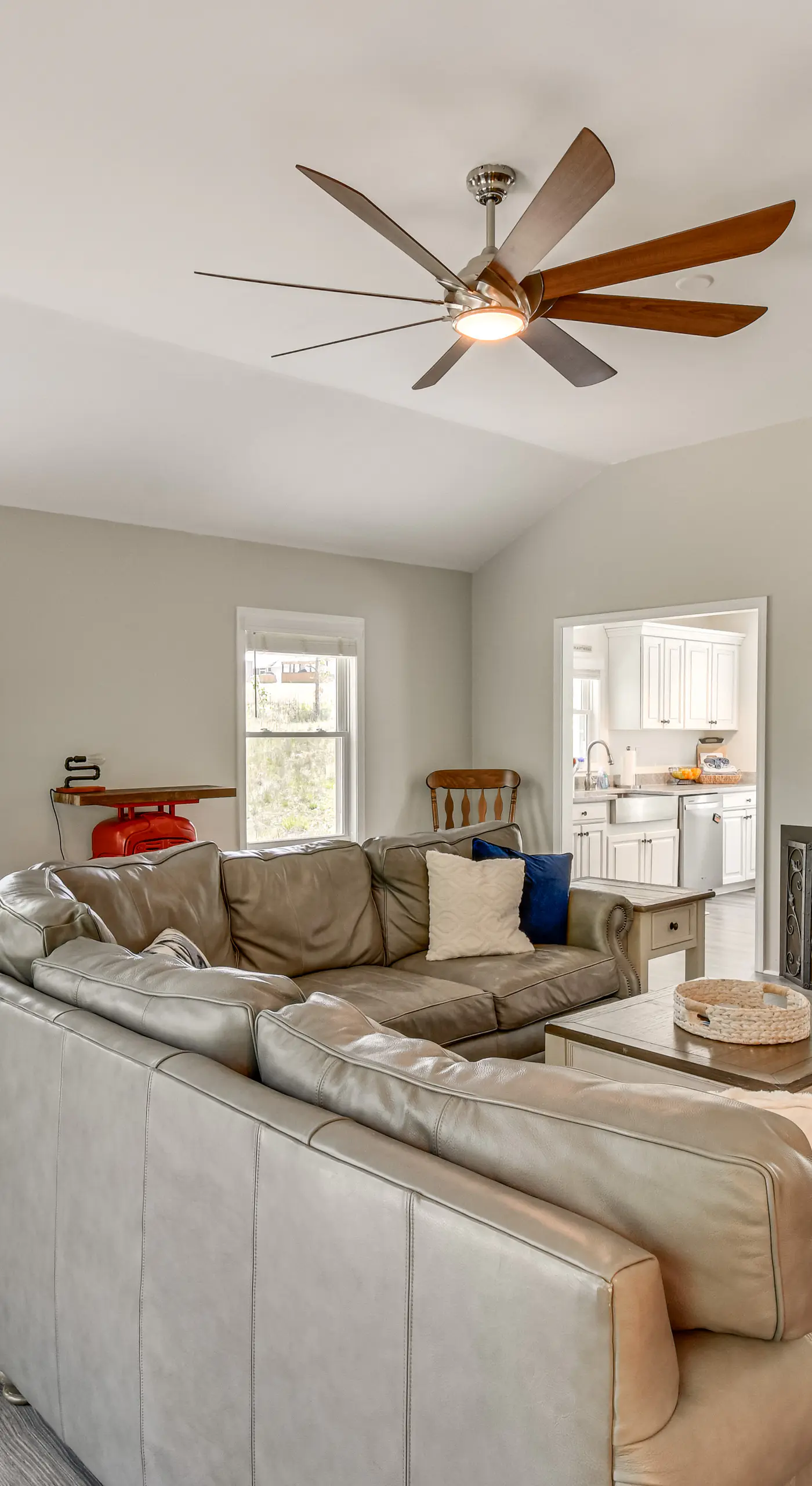 Waterfront Townville Home: Hot Tub & Lake Access!