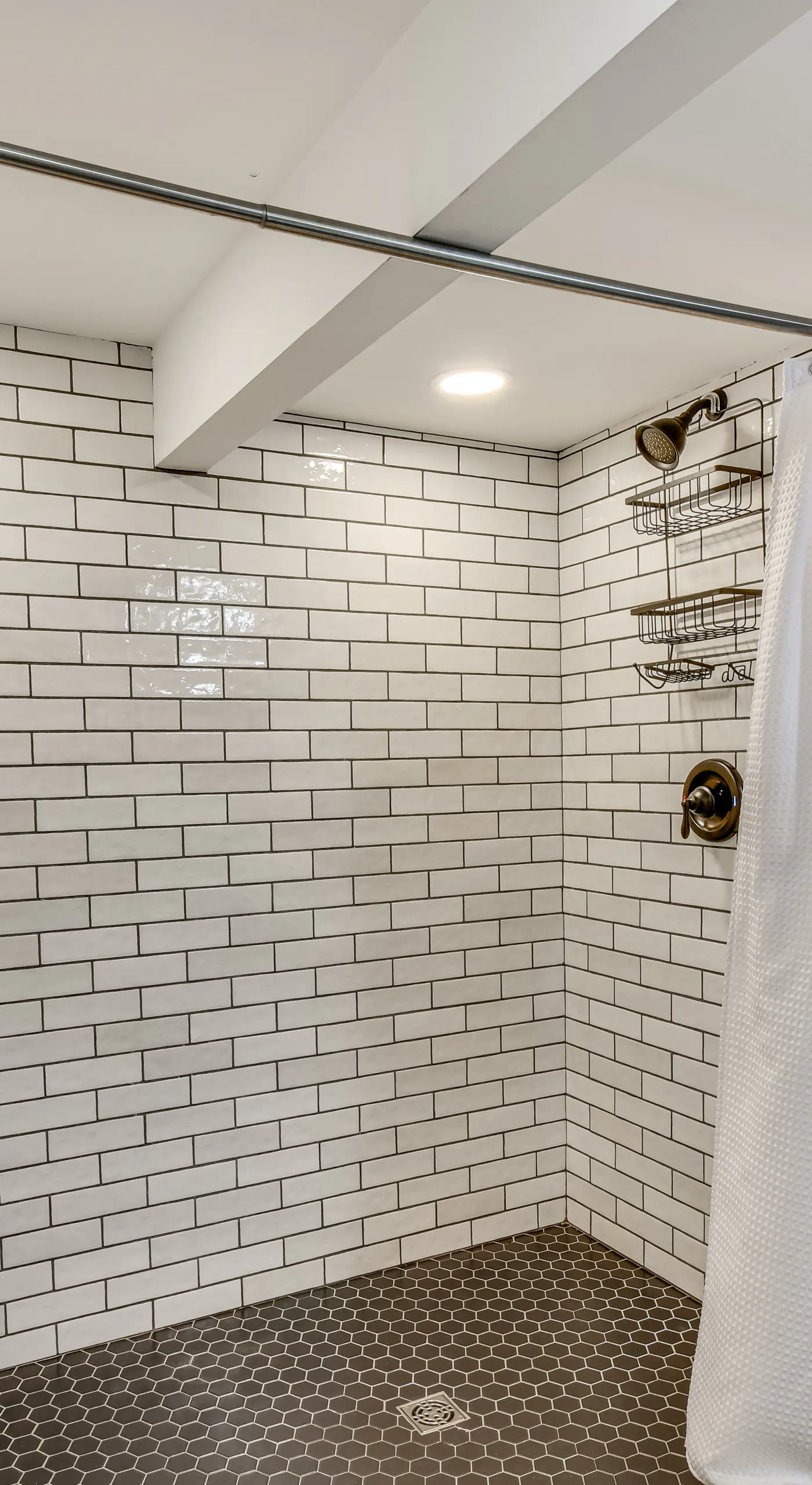 Waterfront Townville Home: Hot Tub & Lake Access!
