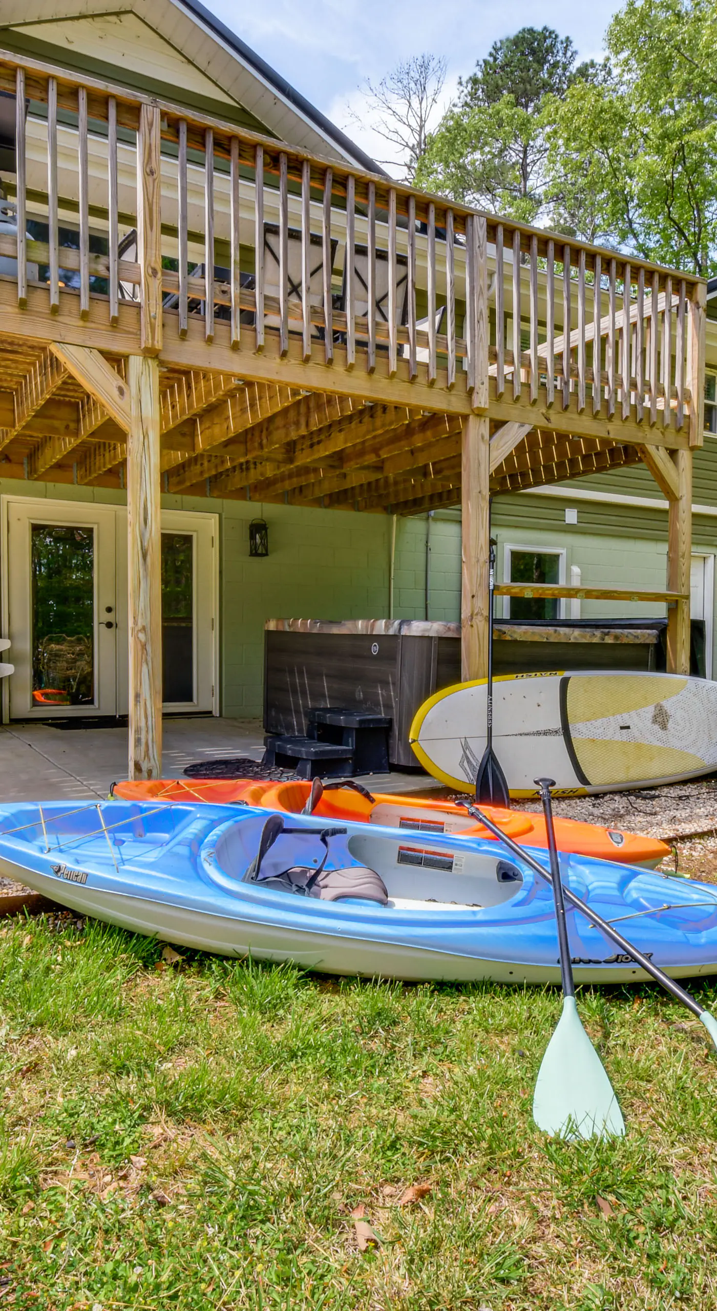 Waterfront Townville Home: Hot Tub & Lake Access!