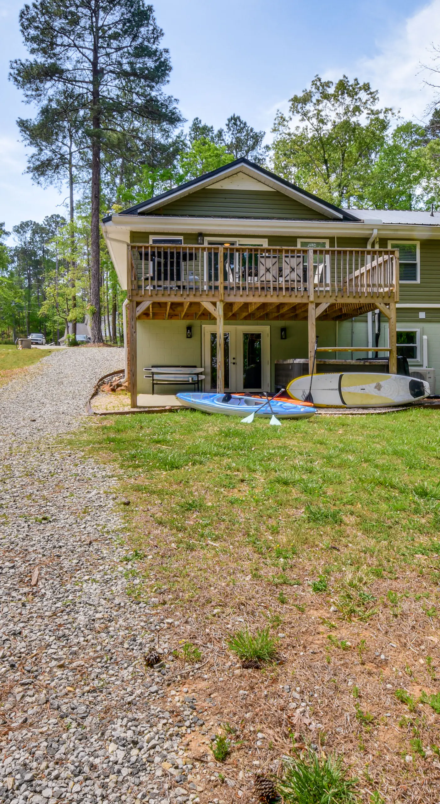Waterfront Townville Home: Hot Tub & Lake Access!