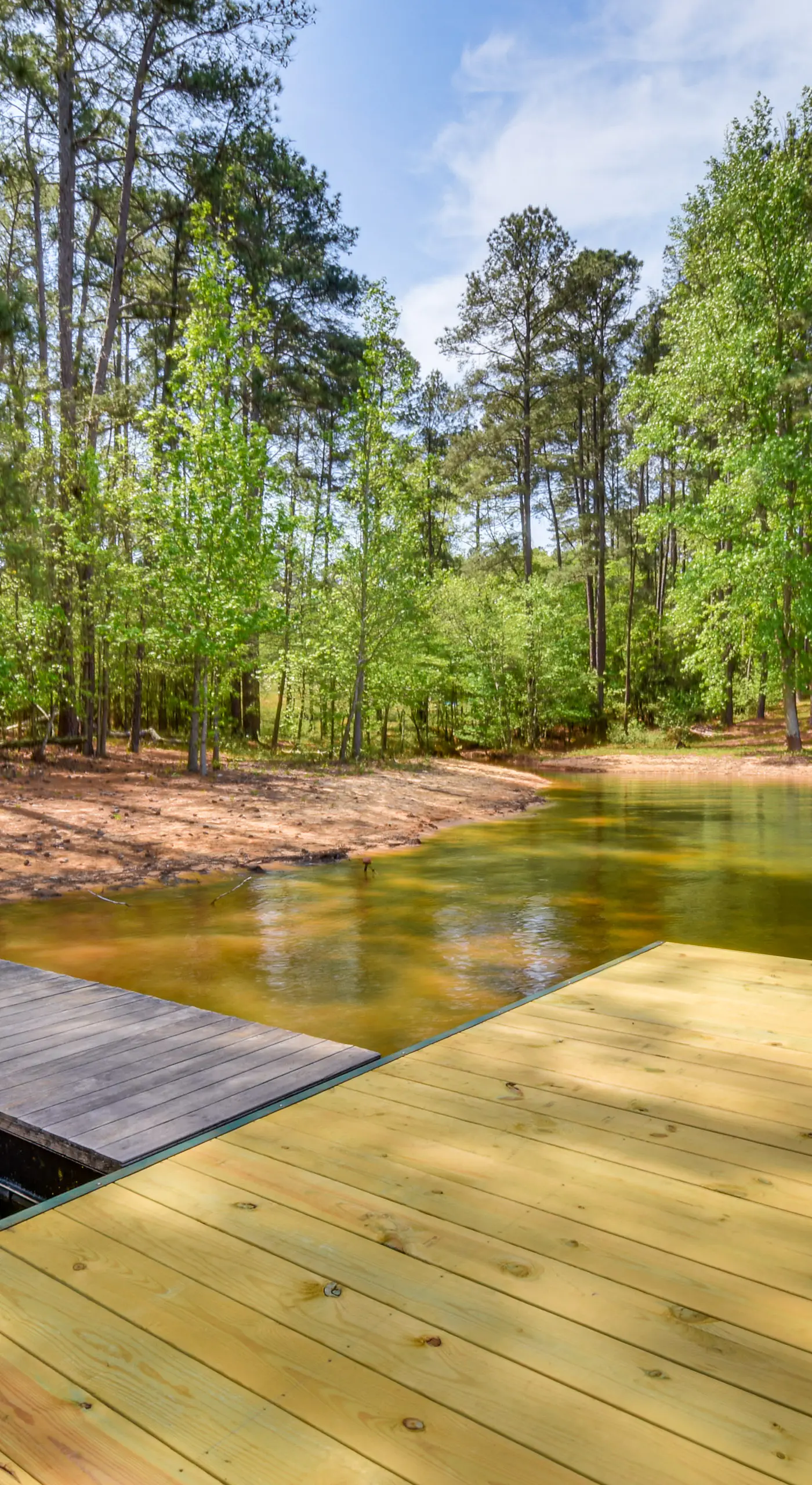 Waterfront Townville Home: Hot Tub & Lake Access!
