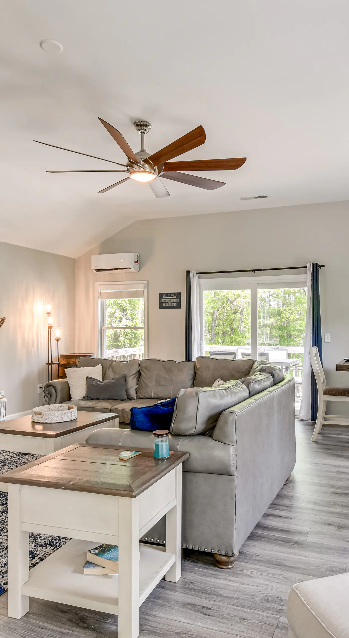 Waterfront Townville Home: Hot Tub & Lake Access!
