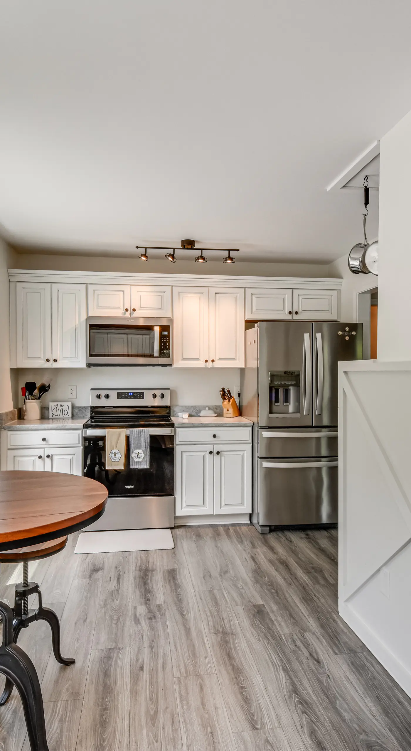 Waterfront Townville Home: Hot Tub & Lake Access!